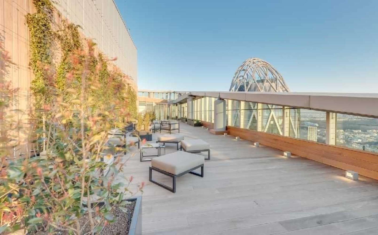 4 Place Des Reflets 92400 Courbevoie bureaux à louer - TOUR CBX 92400 Ile-de-France COURBEVOIE (60594) | JLL