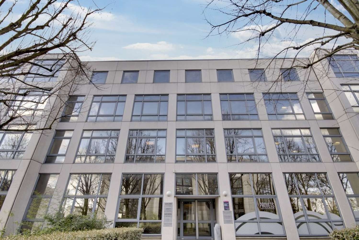 bureaux à louer - LE ROND POINT DU MANDINET 77185 Ile-de ...