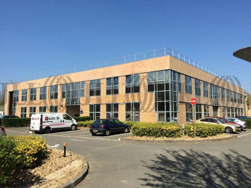 bureaux-louer-business-park-78180-montigny-le-bretonneux-9625-jll