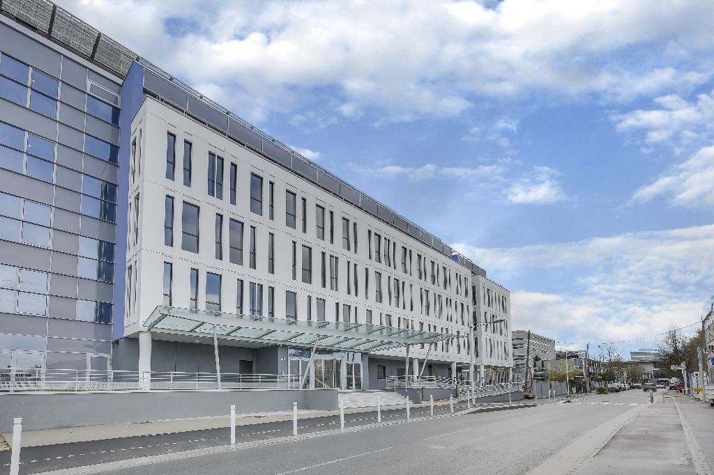 Collection De Porte: 8 Rue Du Port Nanterre