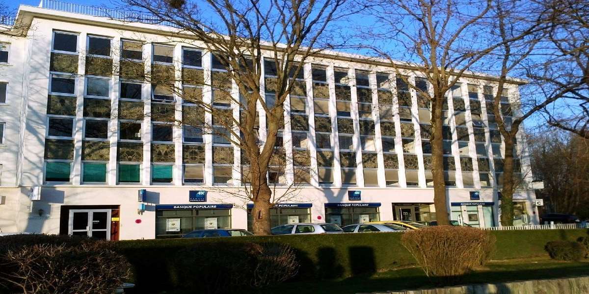 6 Avenue Charles De Gaulle Le Chesnay