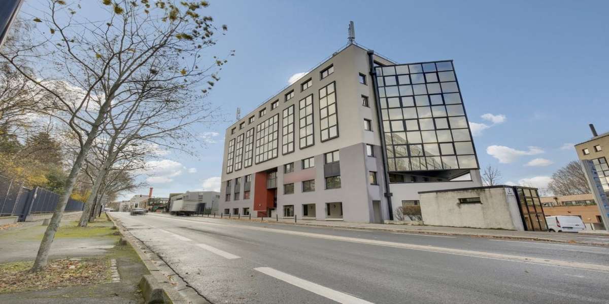 bureaux à louer, à vendre - URBAPARC 93200 Ile-de-France ST DENIS - 6 Boulevard De La Libération 93200 Saint Denis