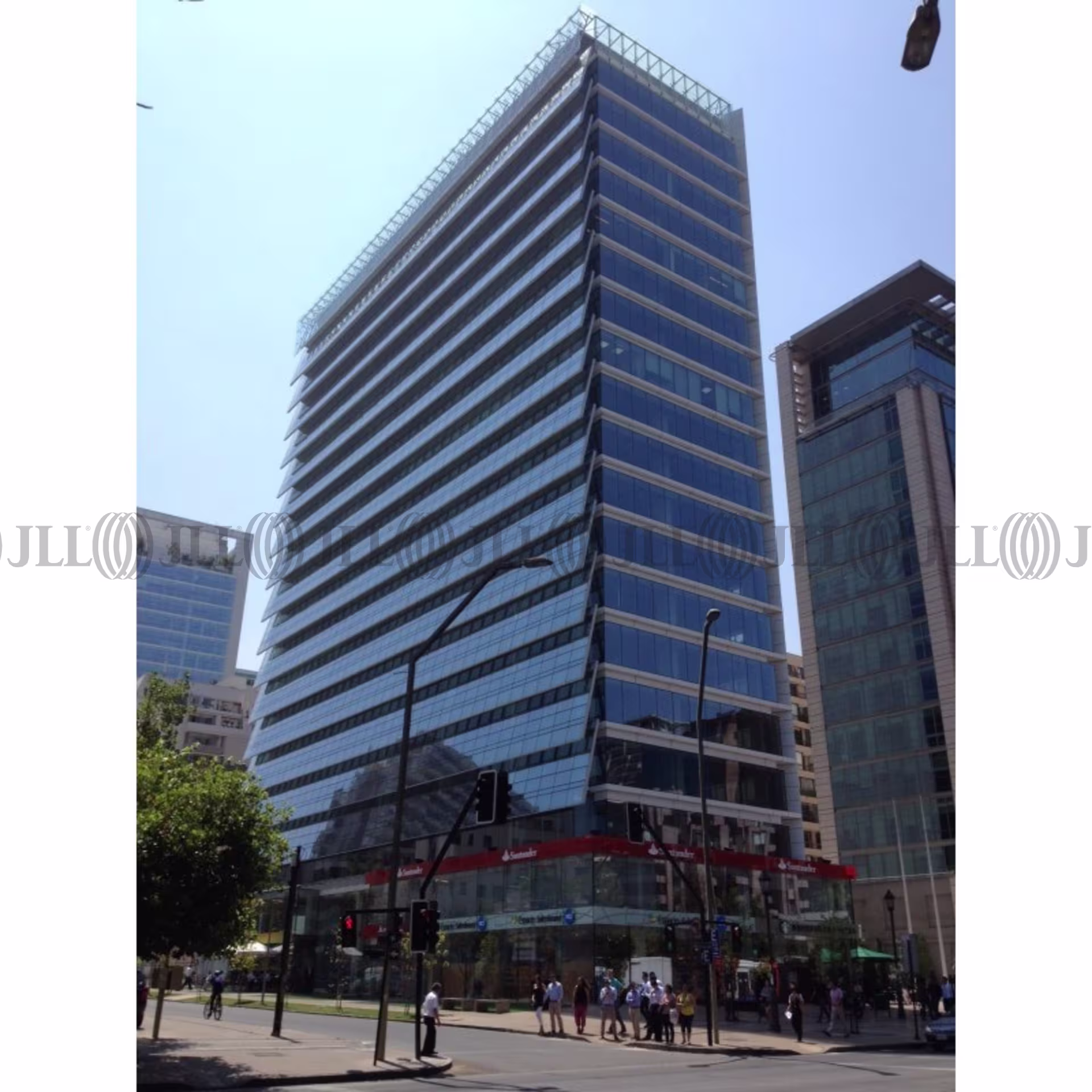 Apoquindo 3472, Piso 2