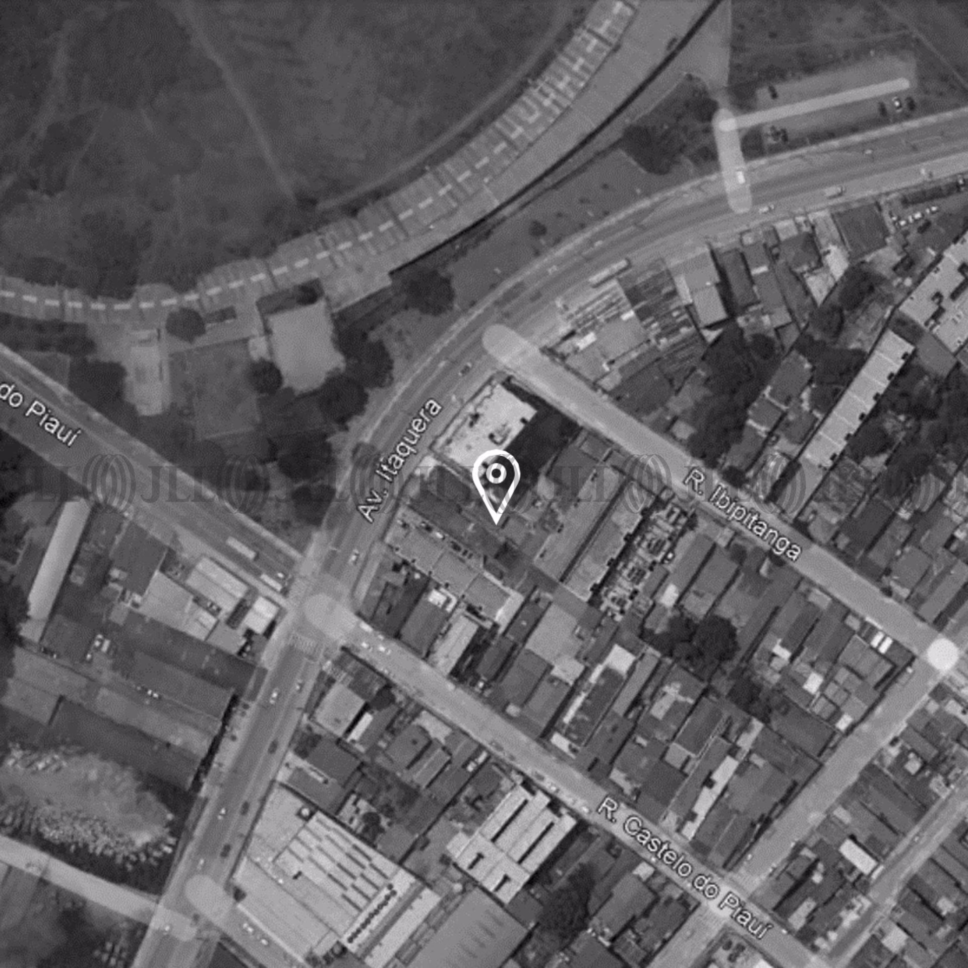 Av. Itaquera, 7648, 7654, 7662 - Vila Carmosina