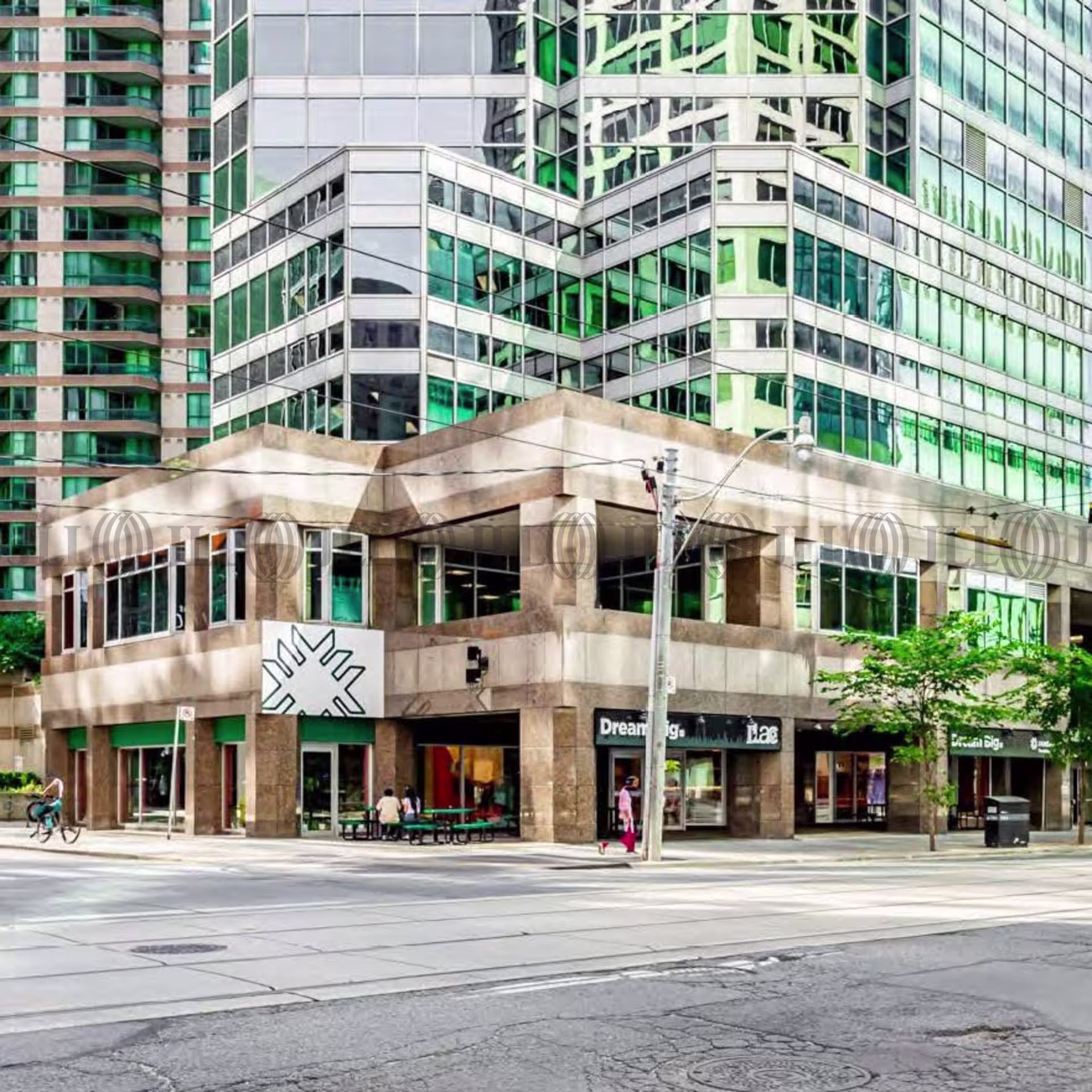 655 Bay Street