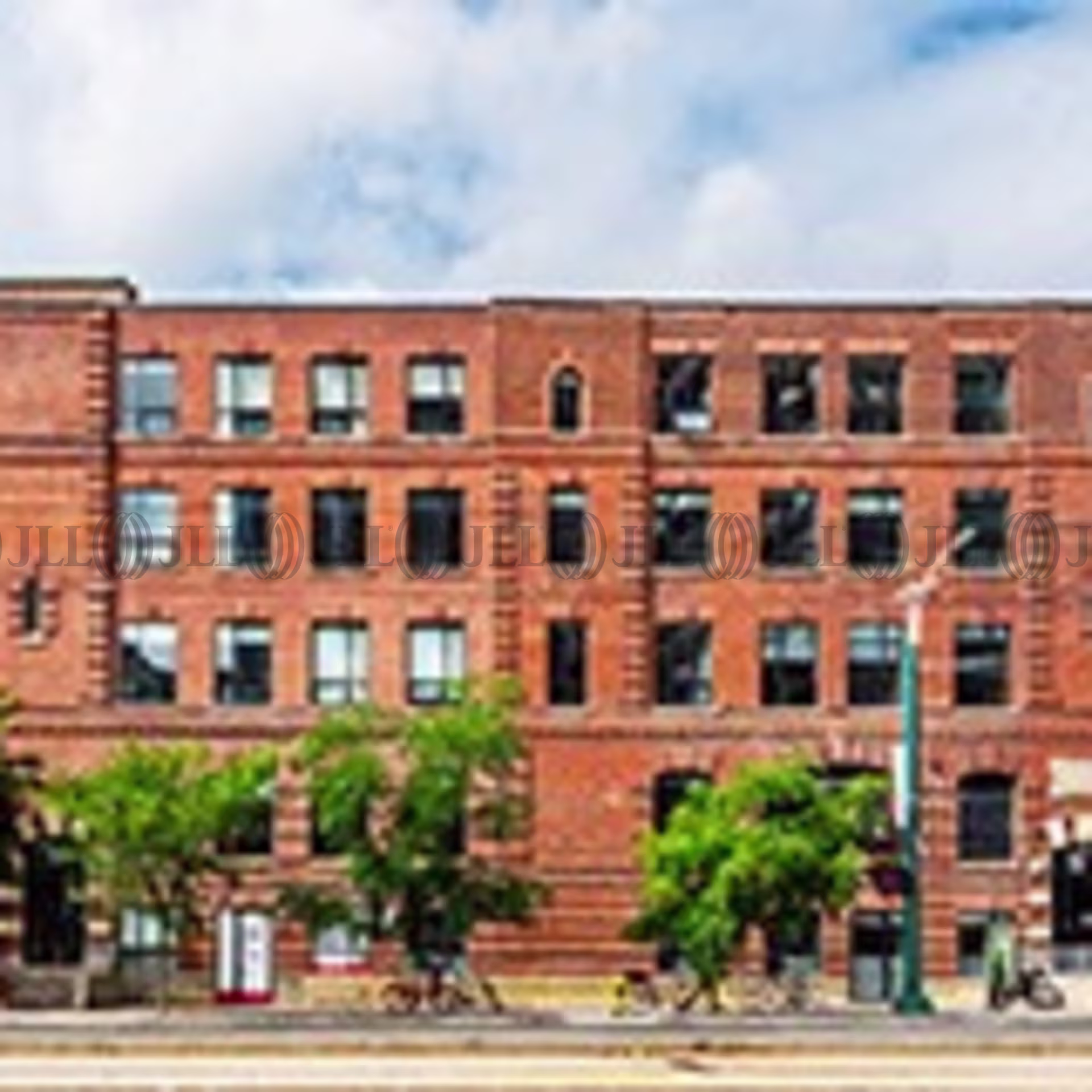46 Spadina Avenue