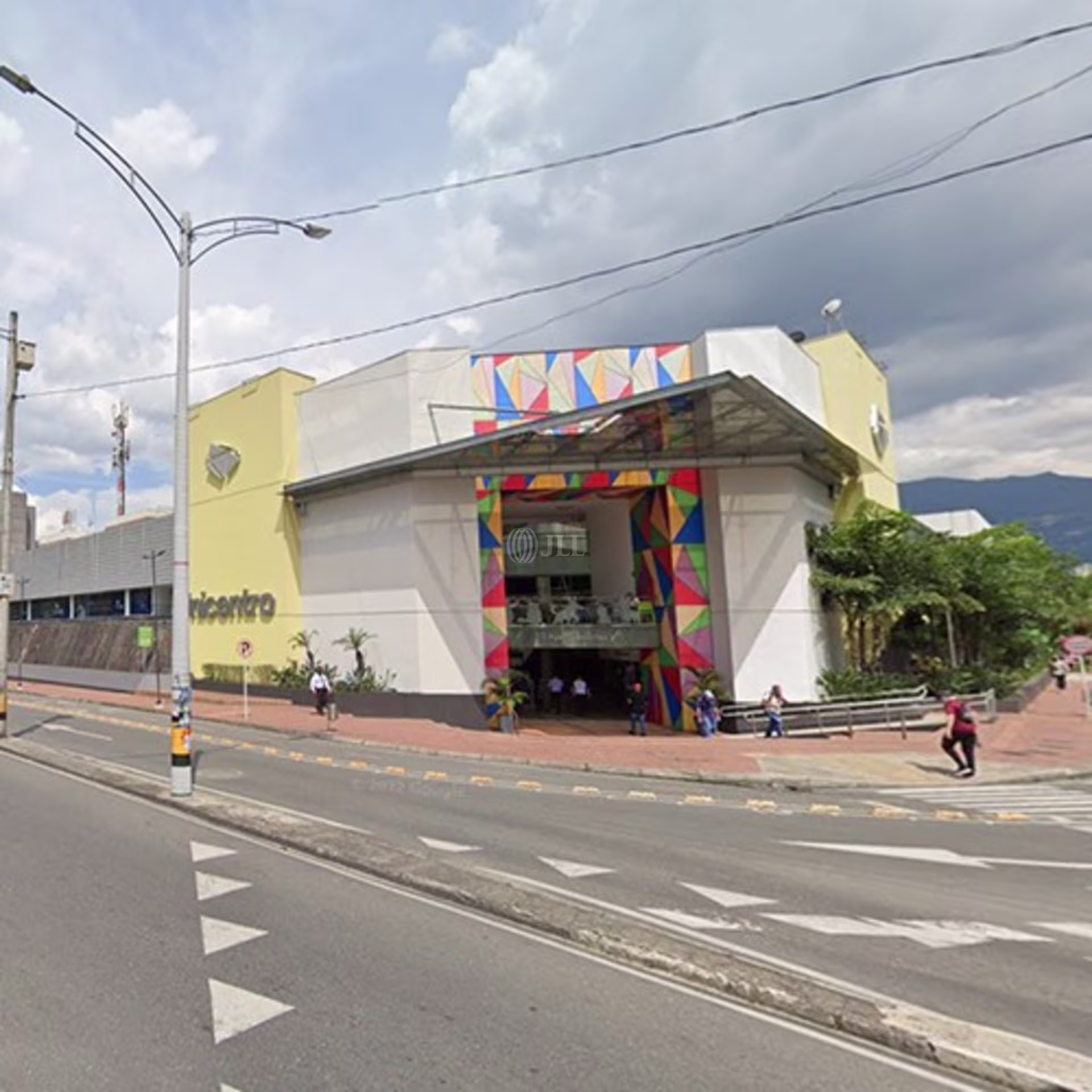 Carrera 66b # 34A - 76, Locales 061 y 062