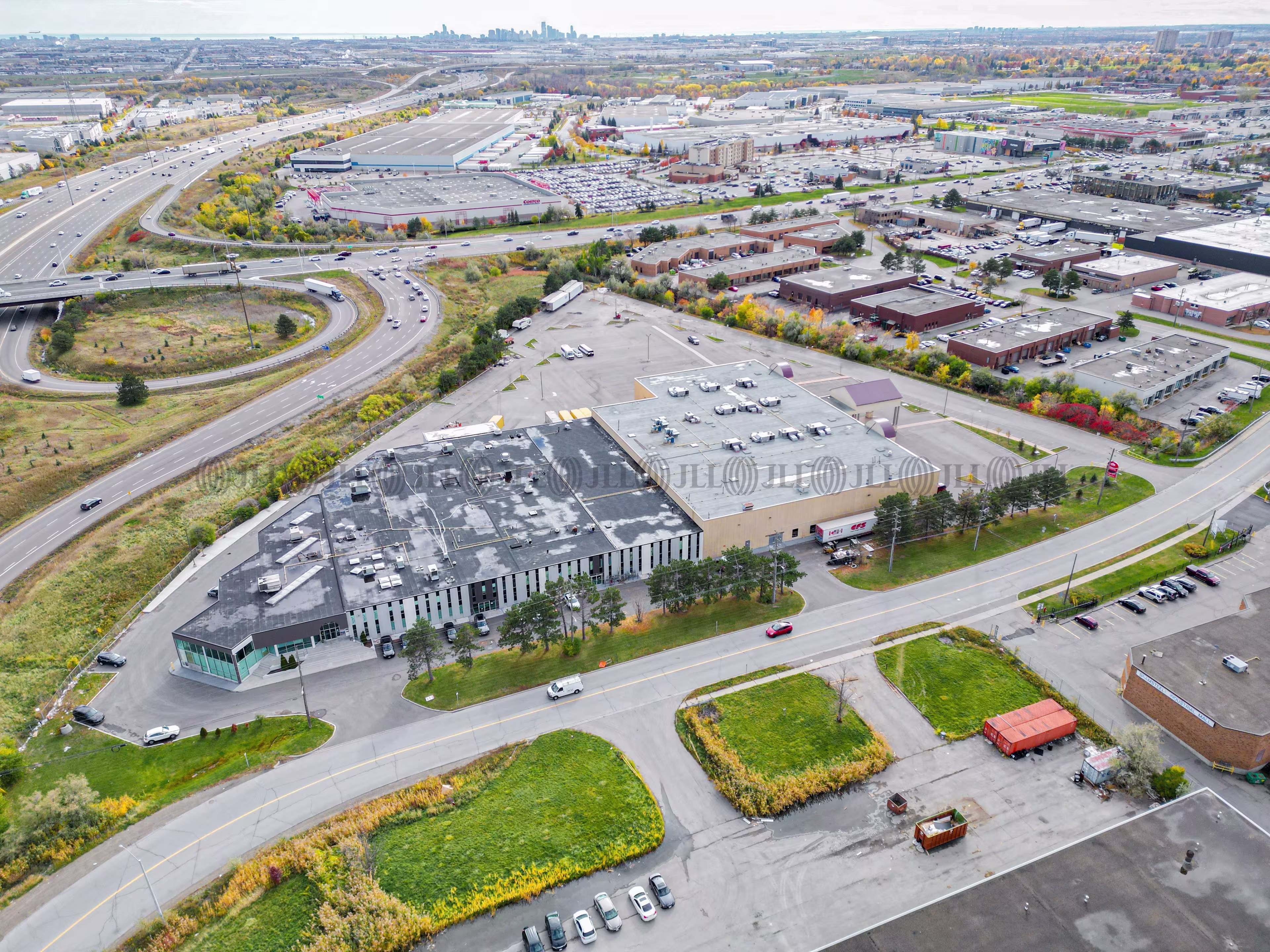 79 Bramsteele Rd, Brampton