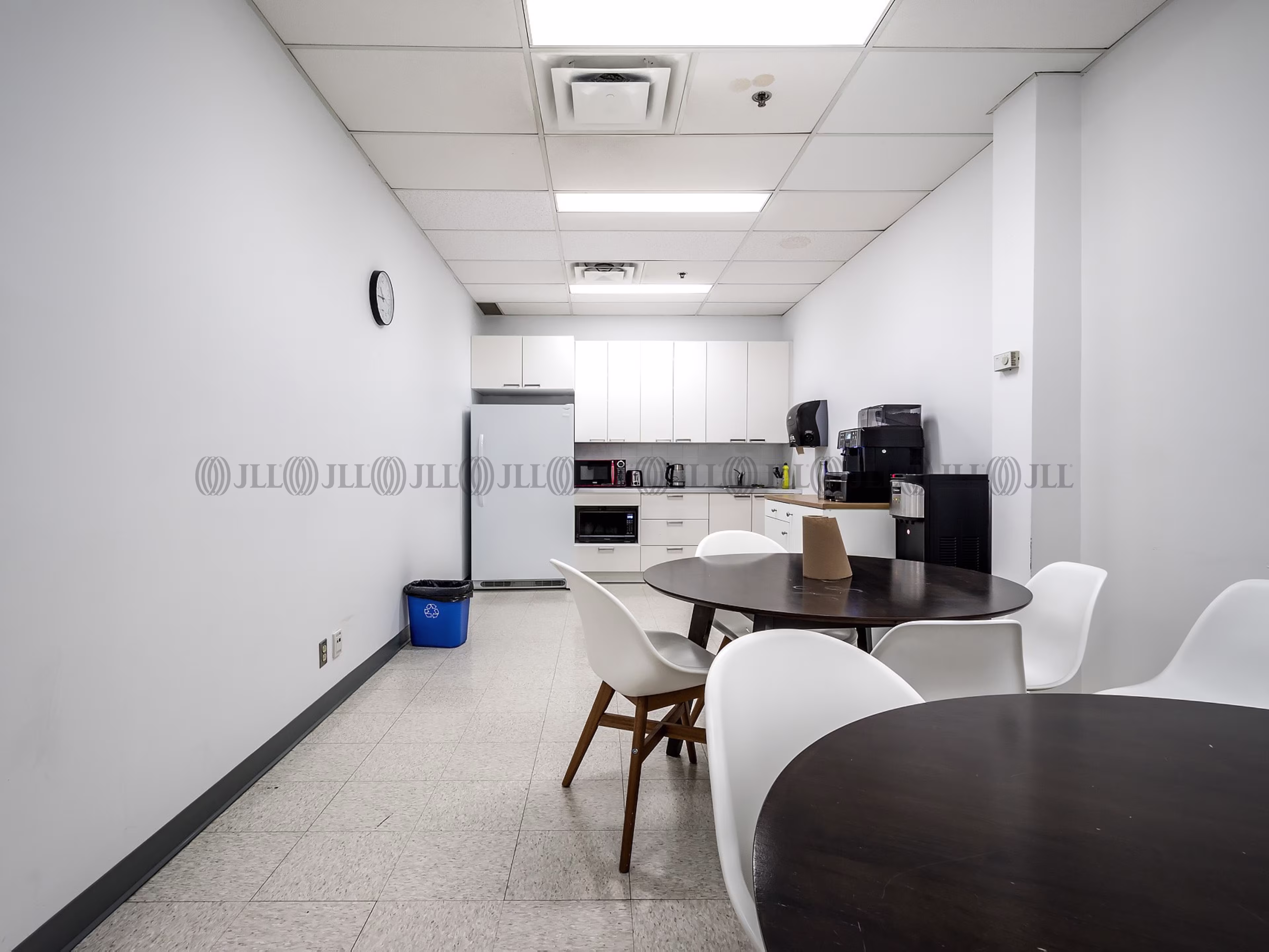 Espace de bureau et Laboratoire