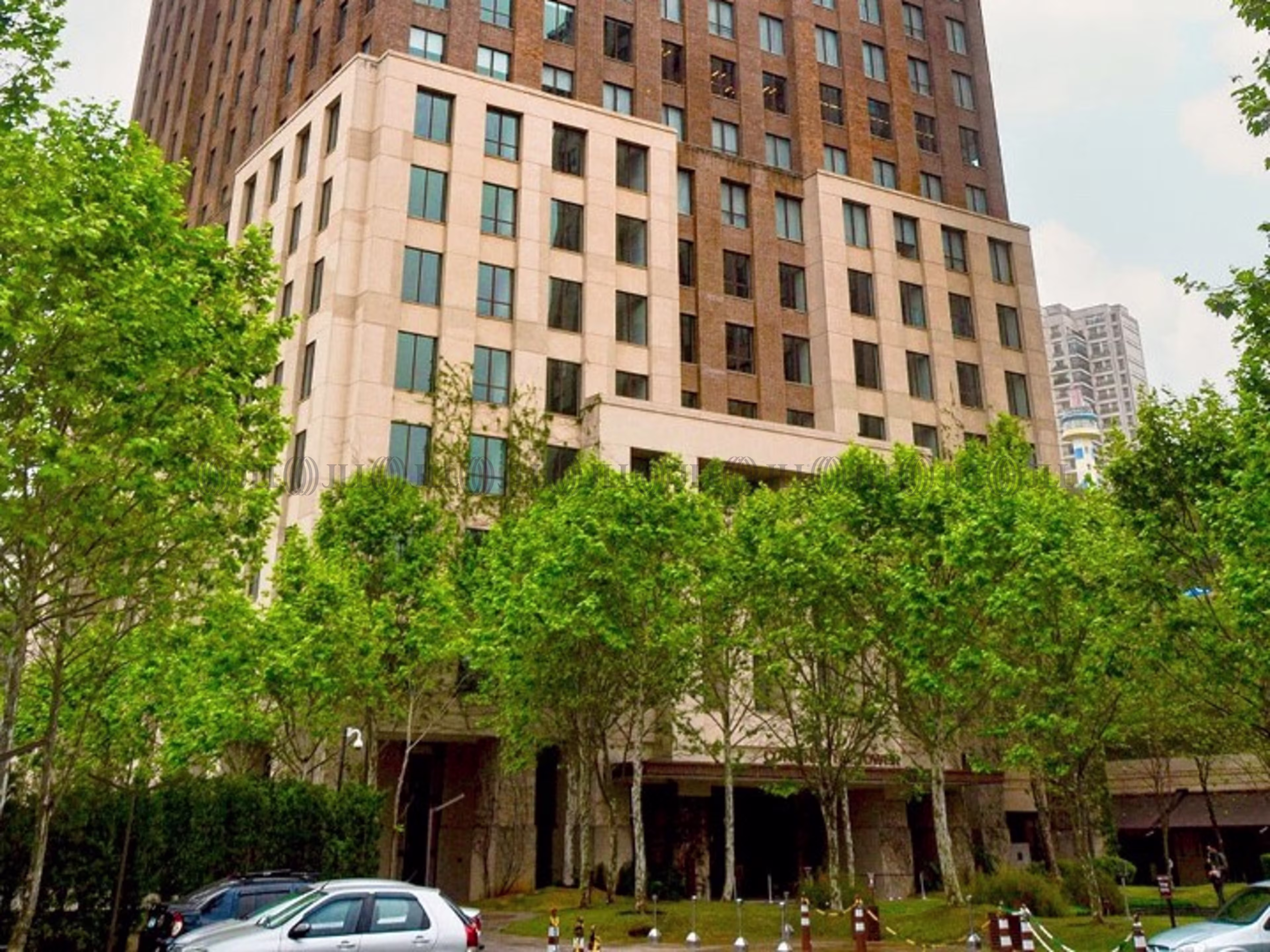 Ed. Continental Tower