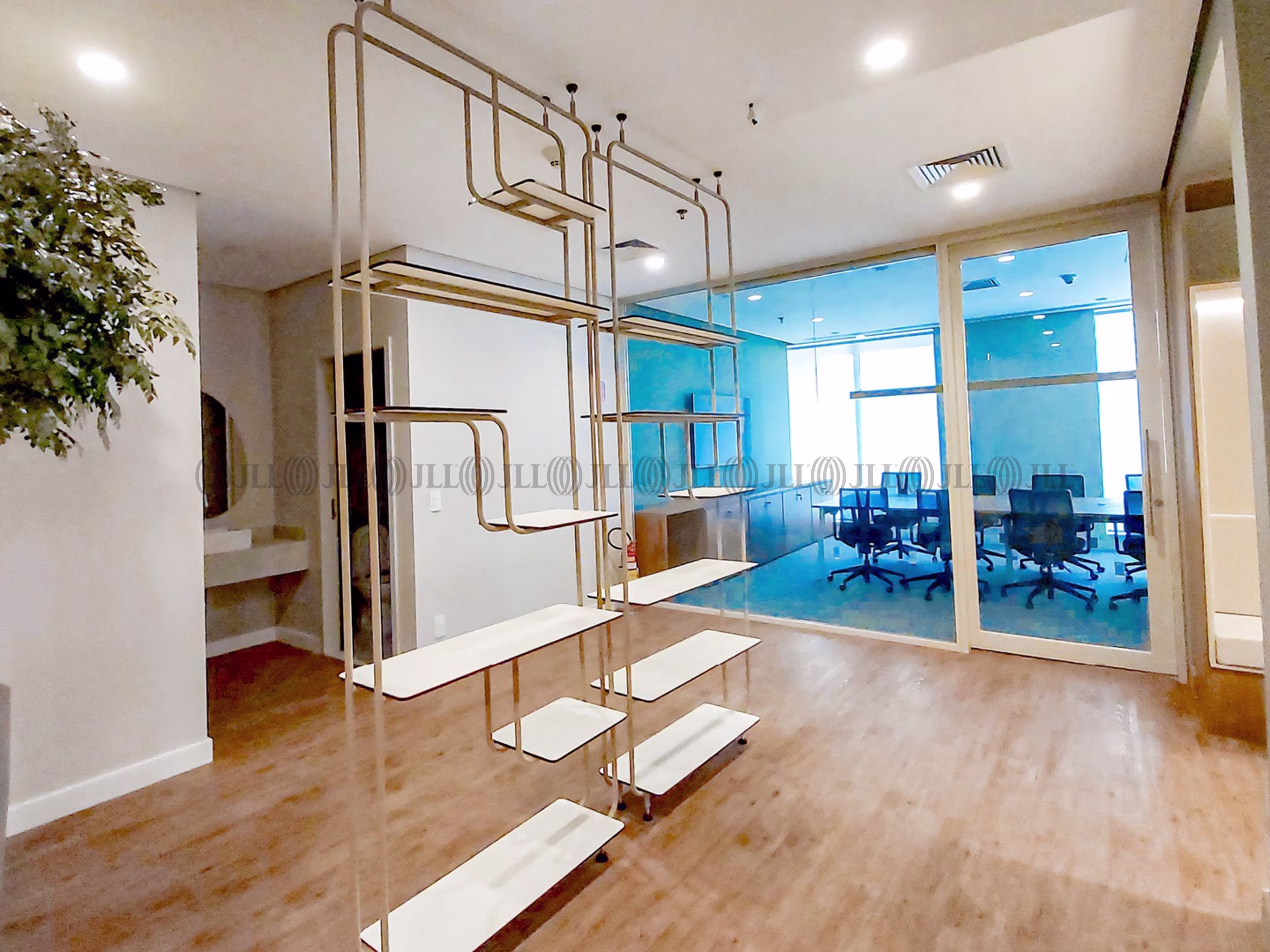 Ed. Continental Tower