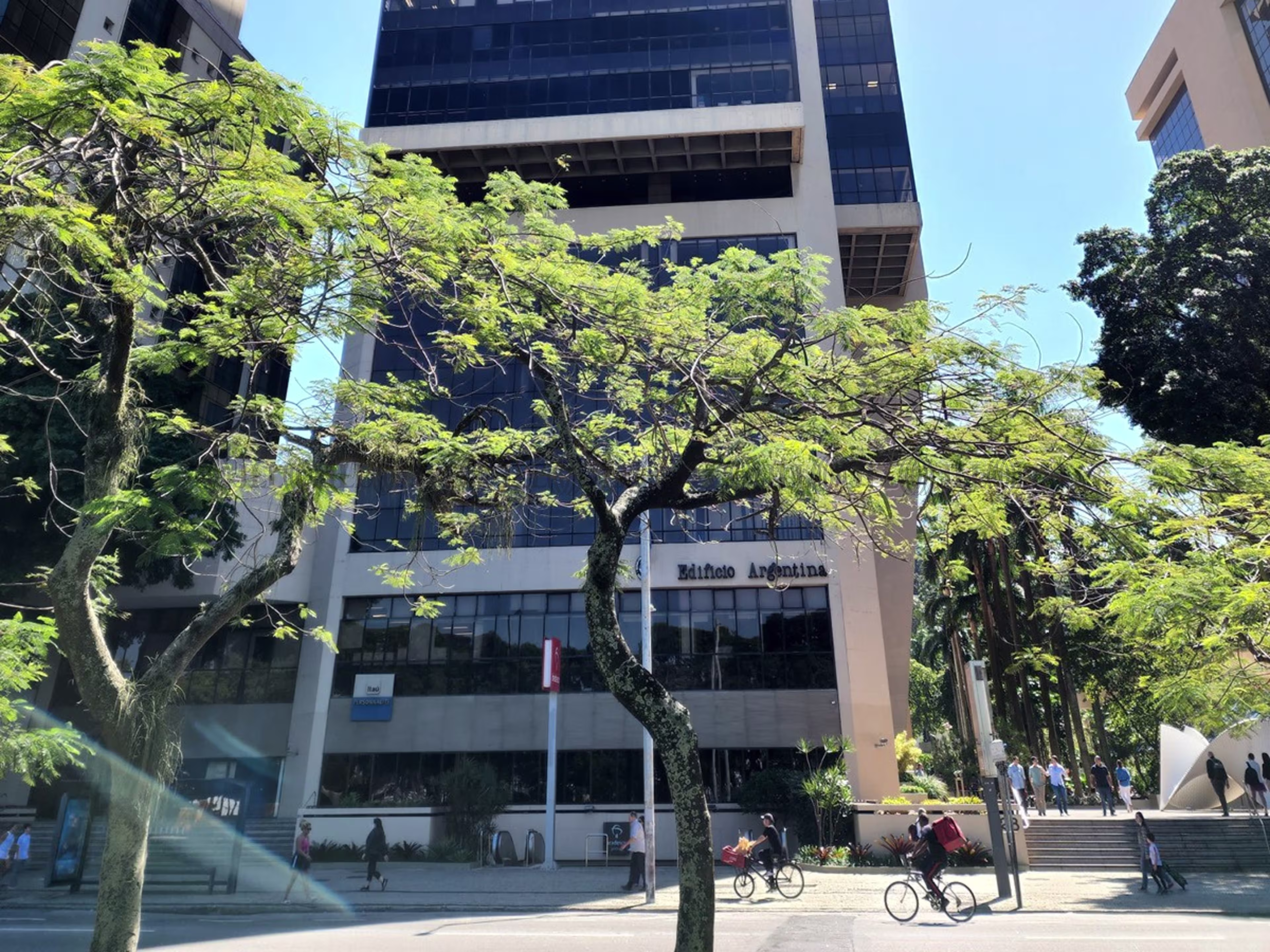Ed. Argentina - Conjunto corporativo 1402 C2 na orla da Praia do Botafogo