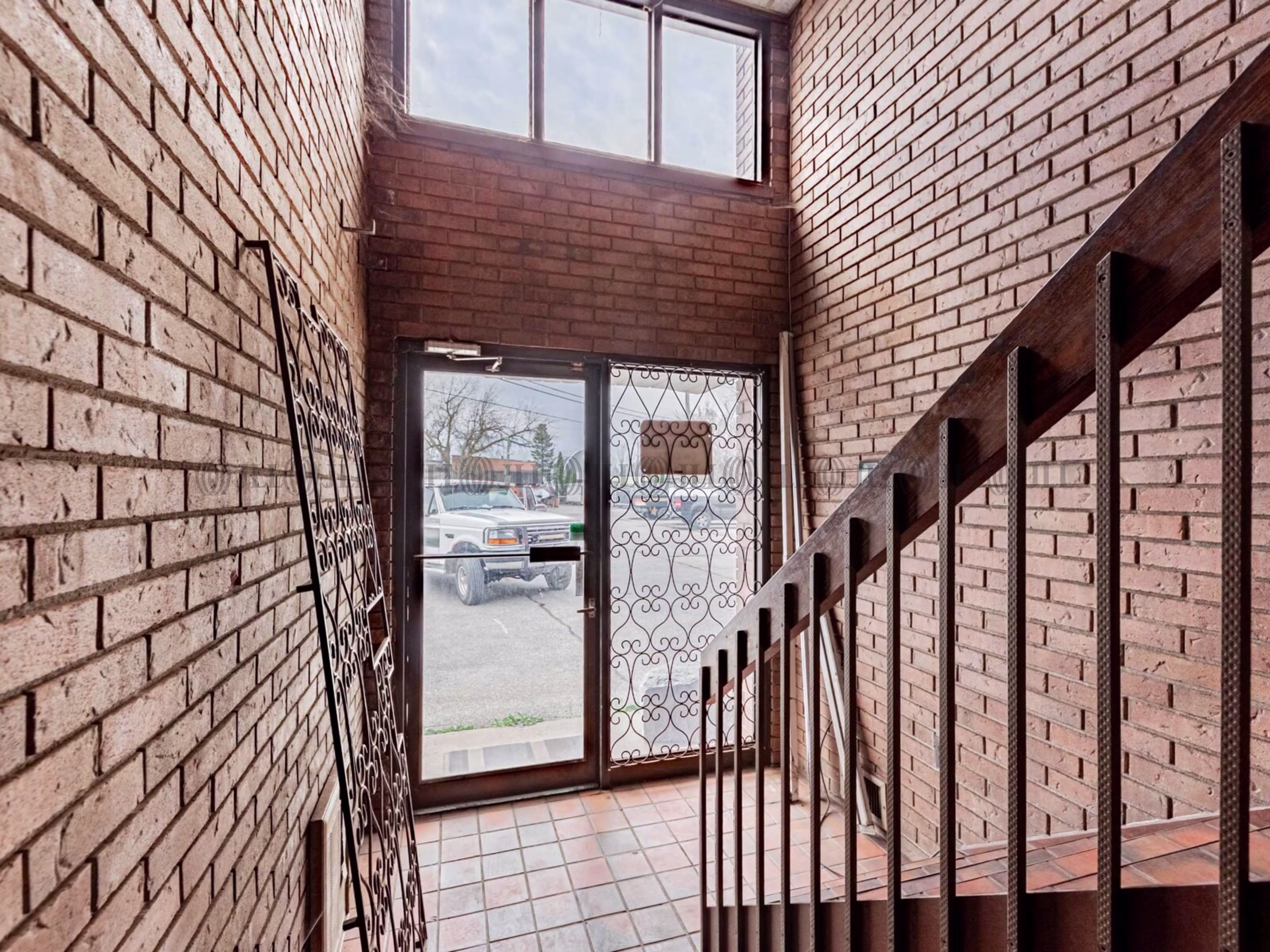 240 Raleigh Ave