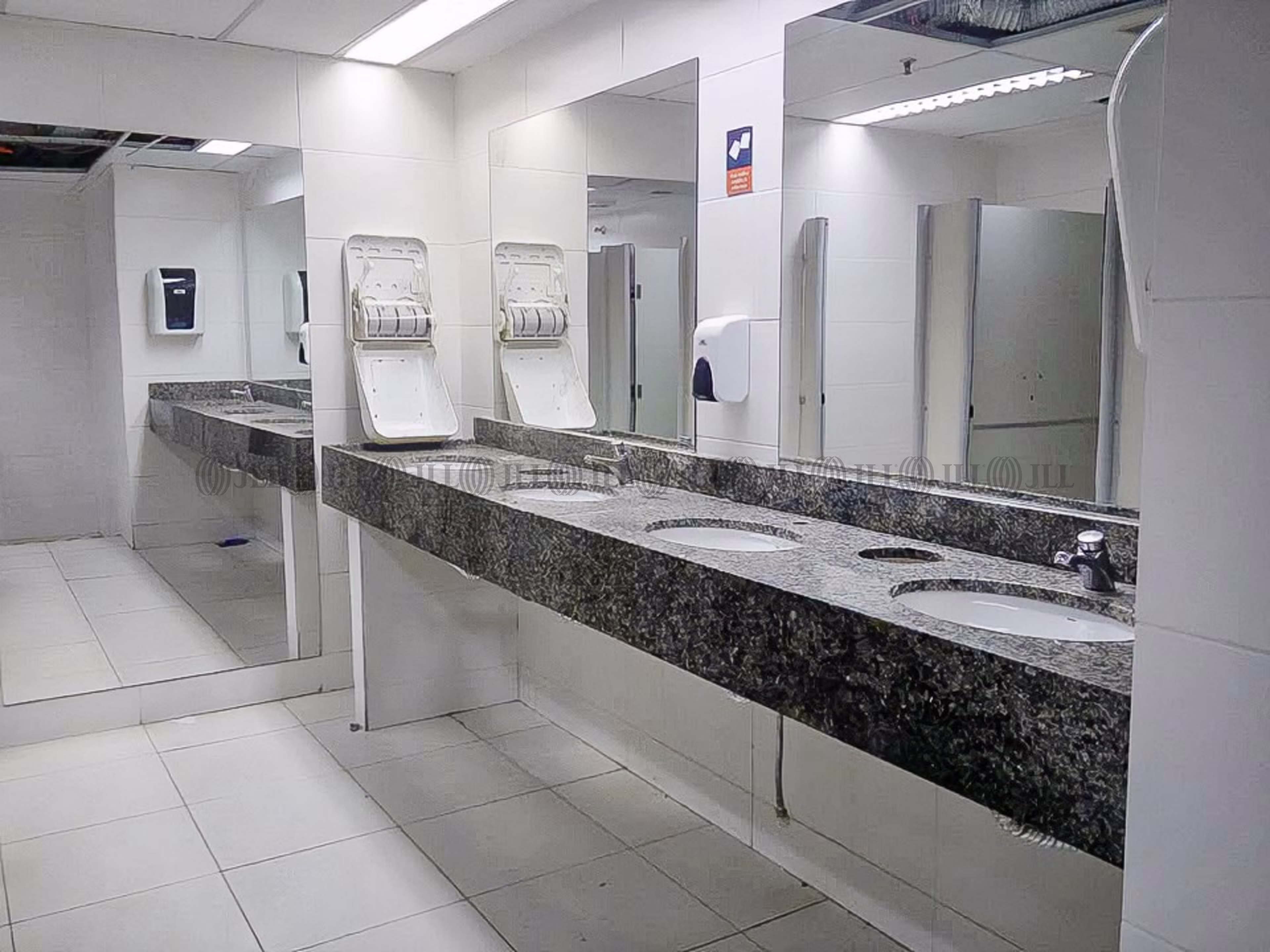 Centro Empresarial Cidade Nova - Teleporto