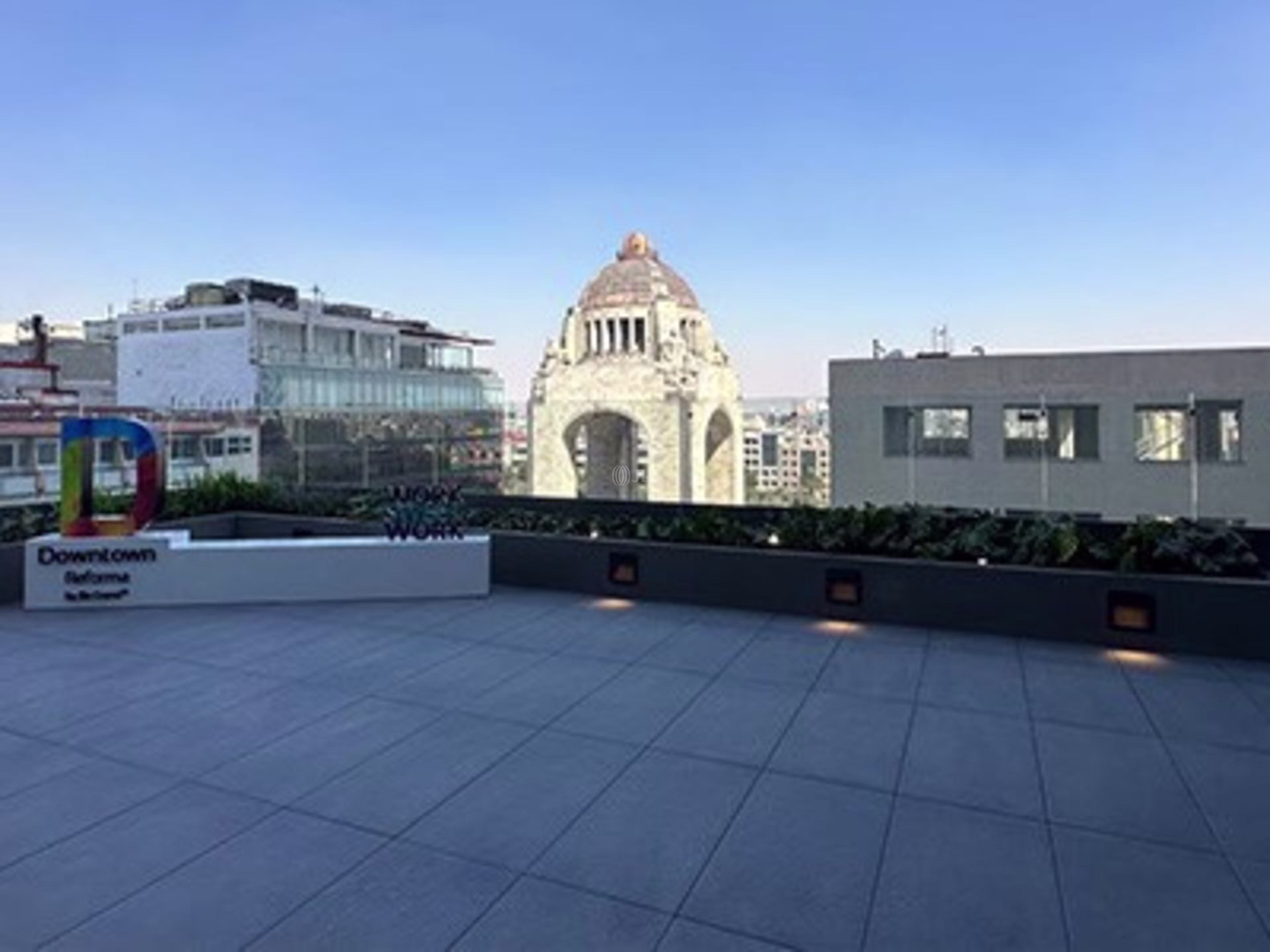 Downtown Reforma Suites