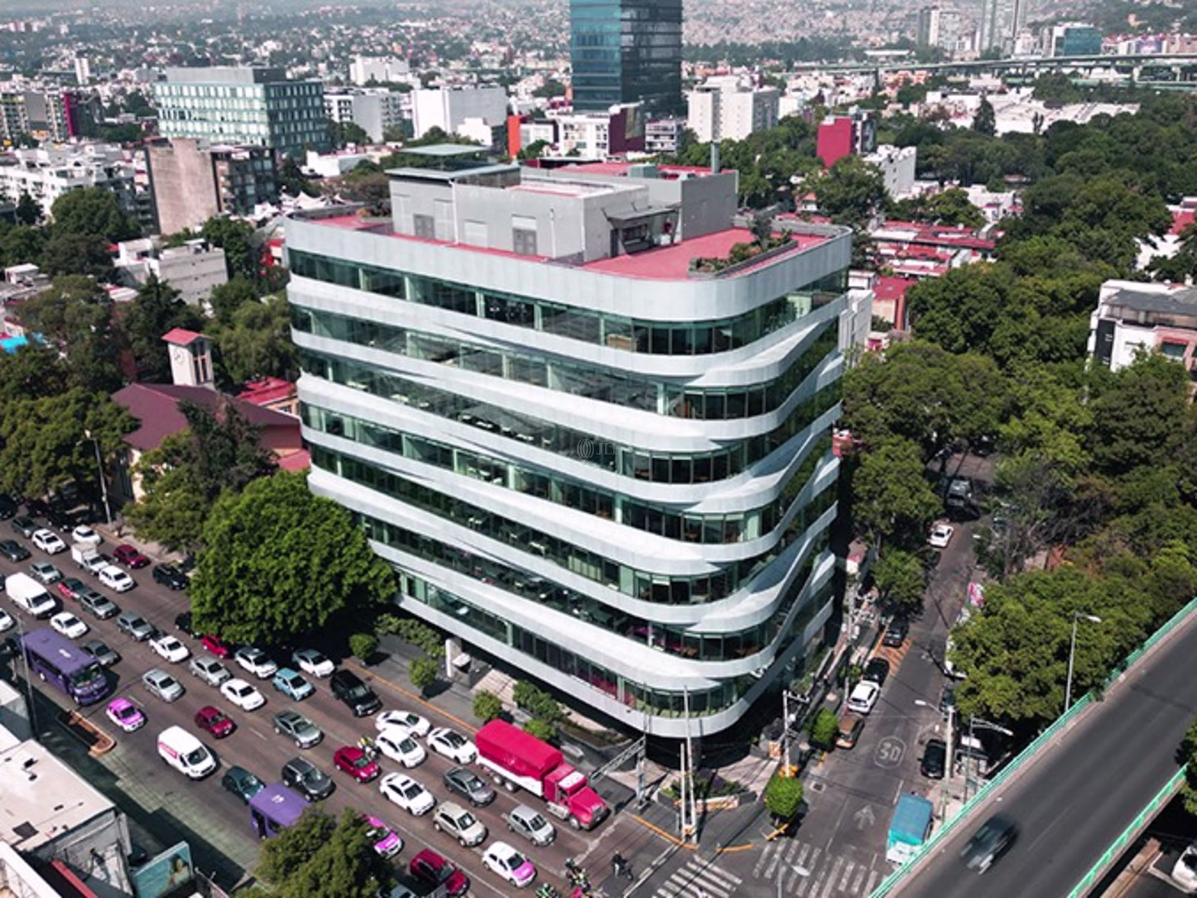 Patriotismo 580, oficinas acondicionadas