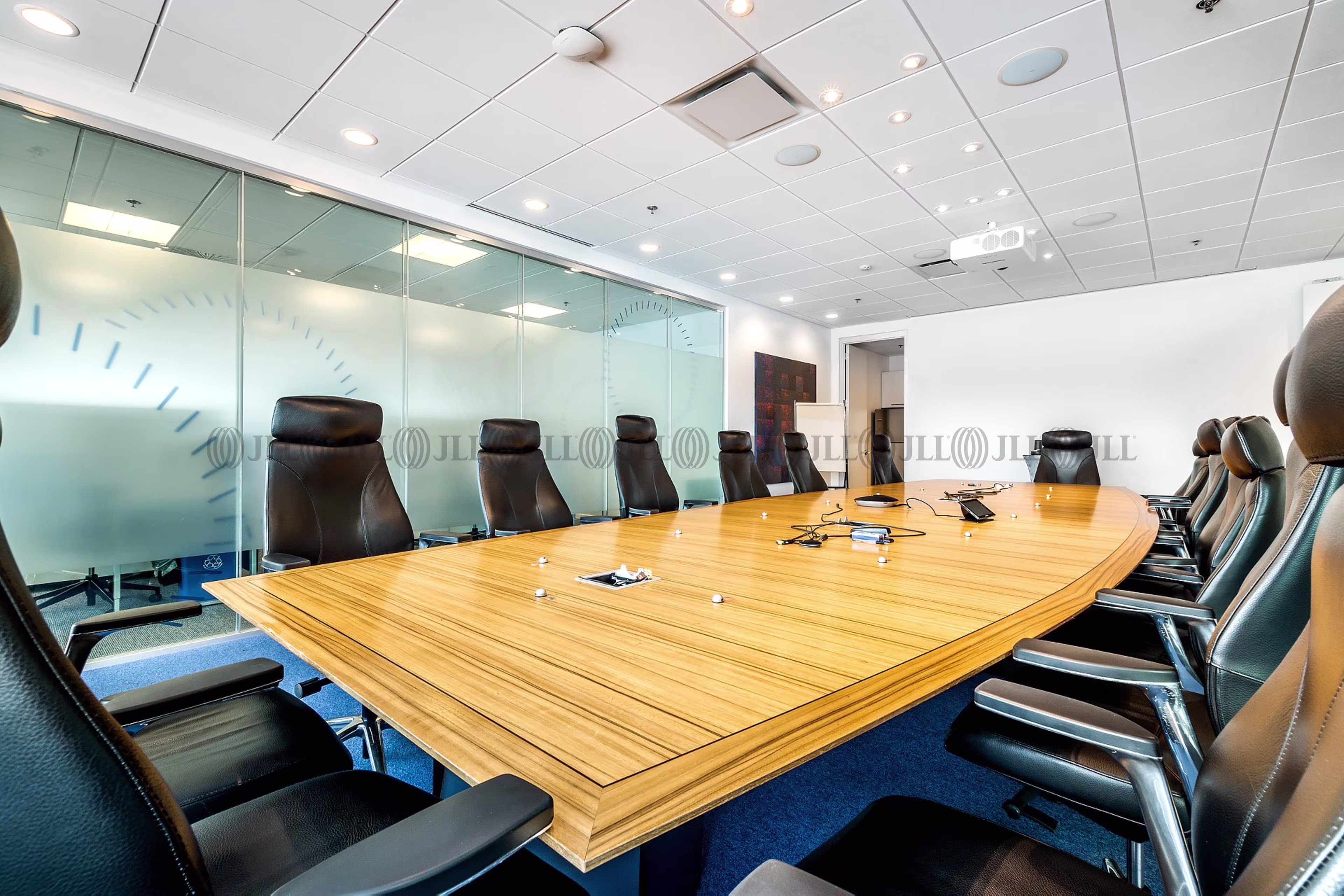 2905 Place Louis-R.-Renaud
