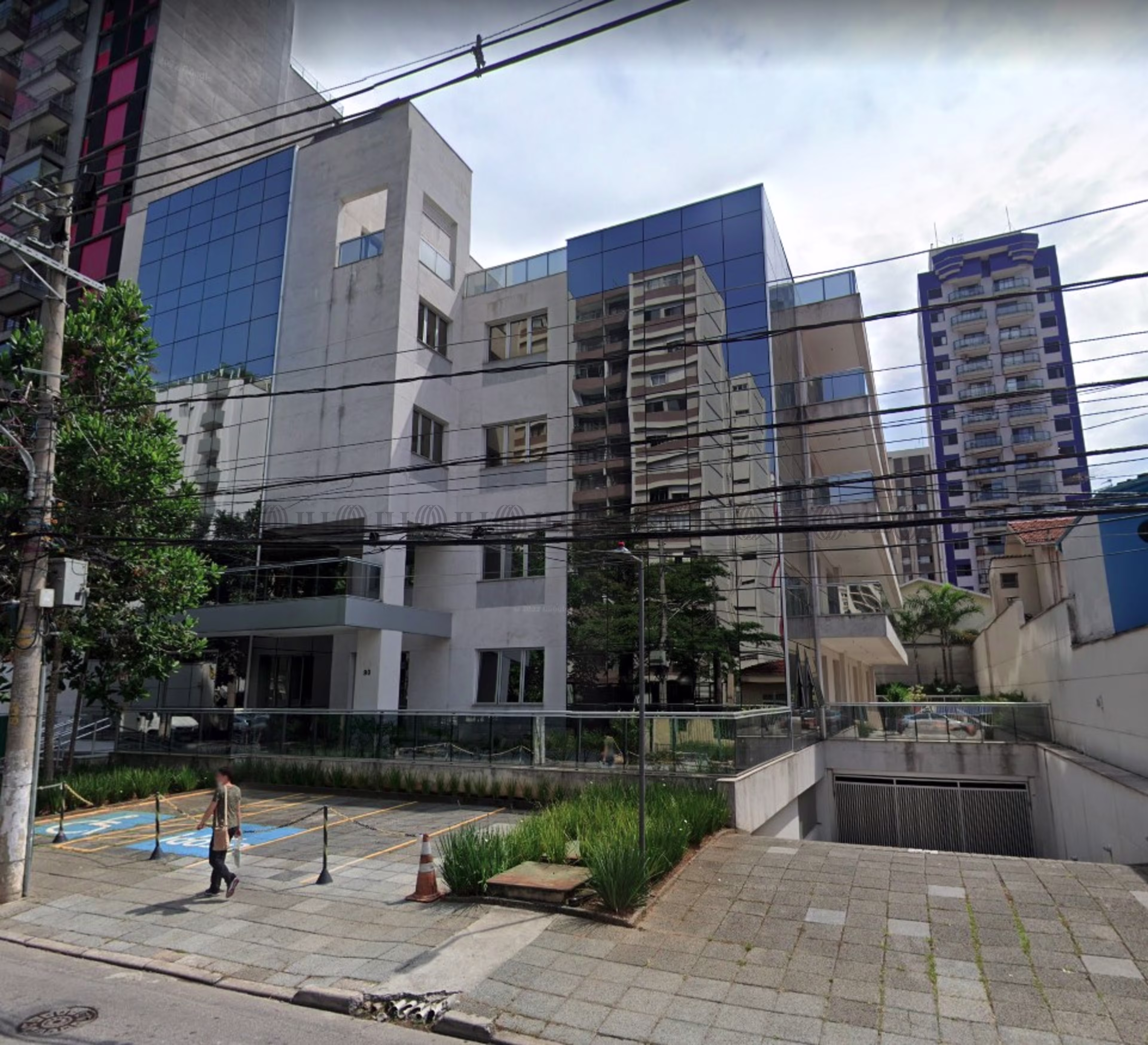 Av. Dr. Cardoso de Melo, 90 - Vila Olímpia