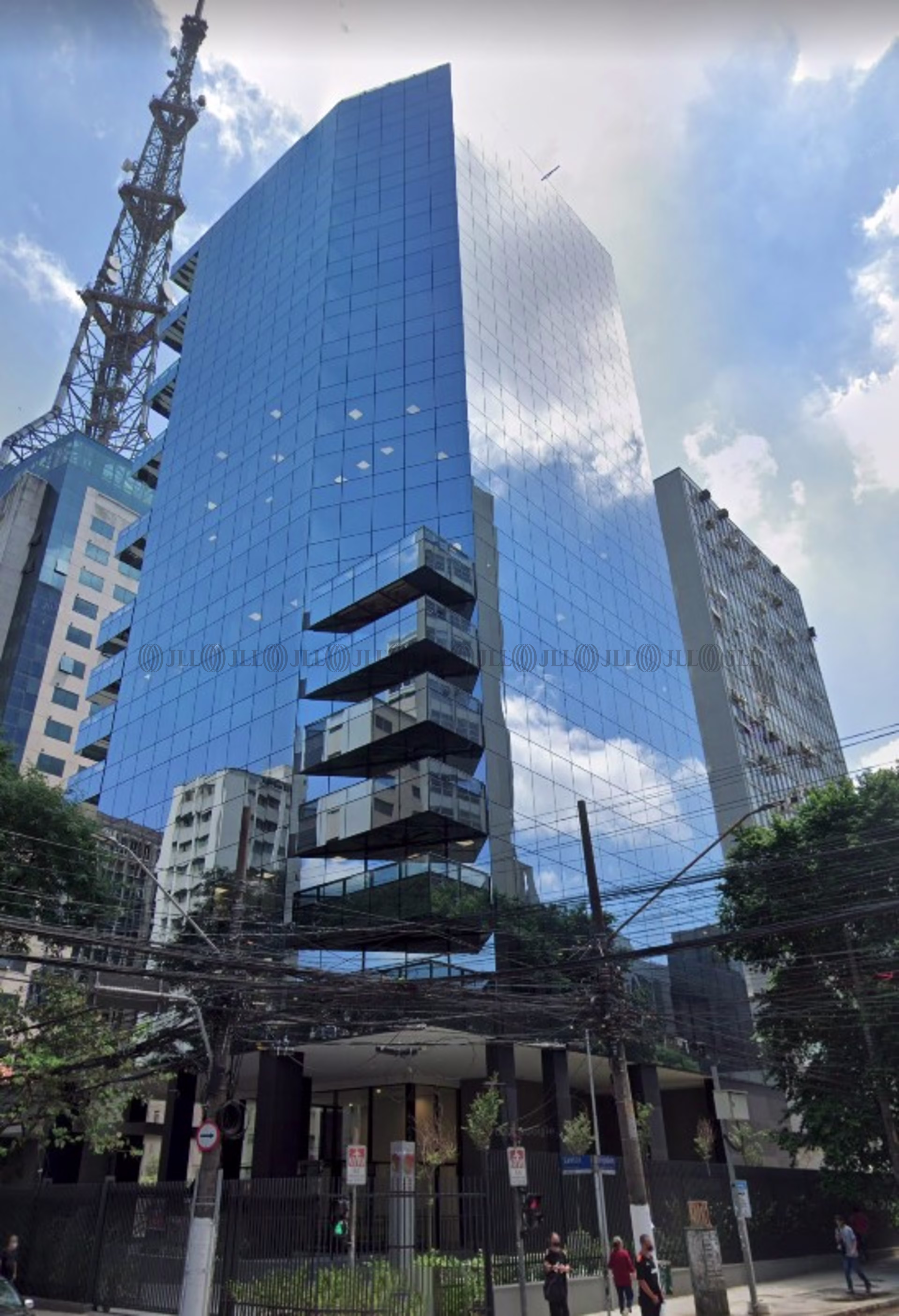 Av. Brigadeiro Luís Antônio, 2396 - Jardim Paulista