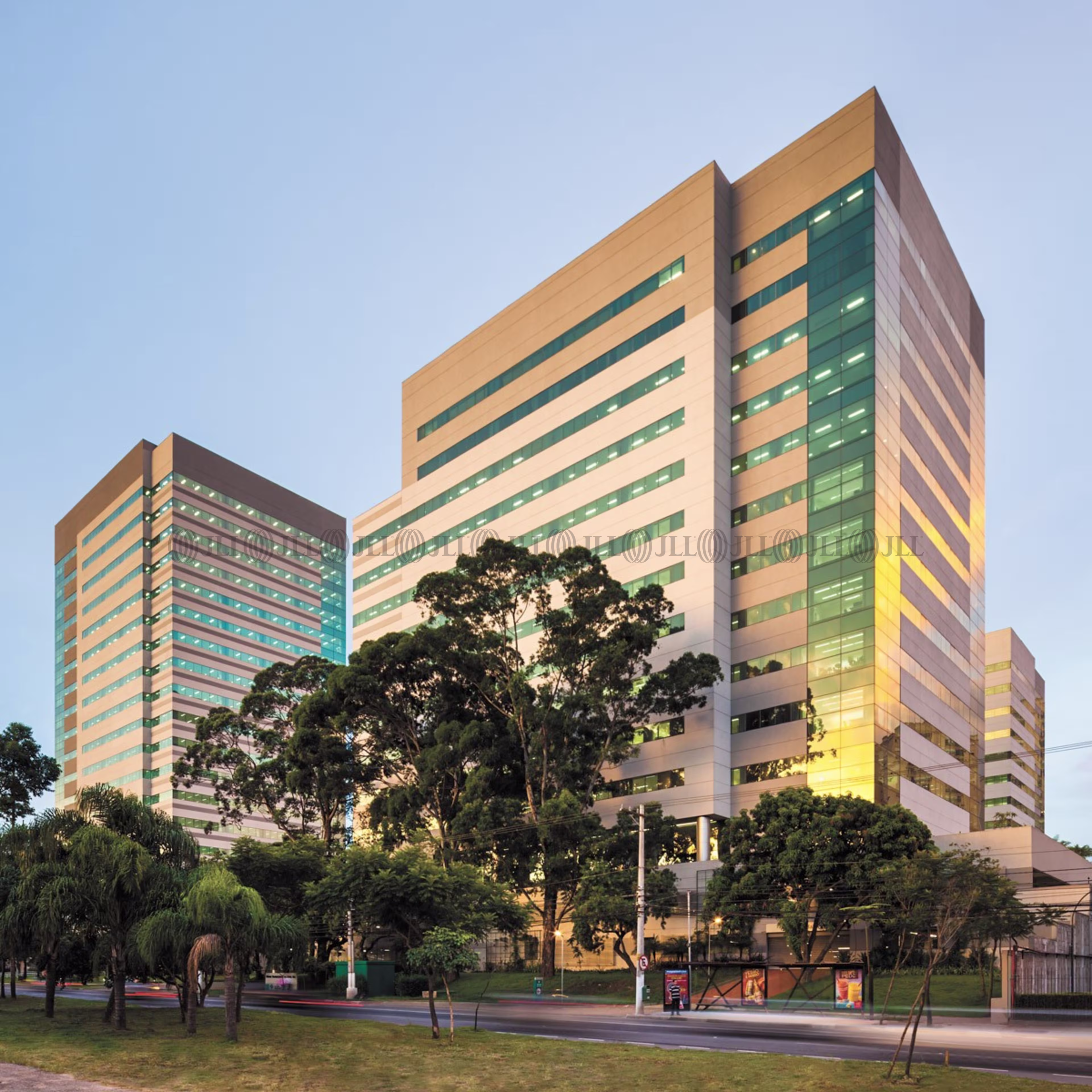 Av. das Nações Unidas, 22.833 - Jurubatuba