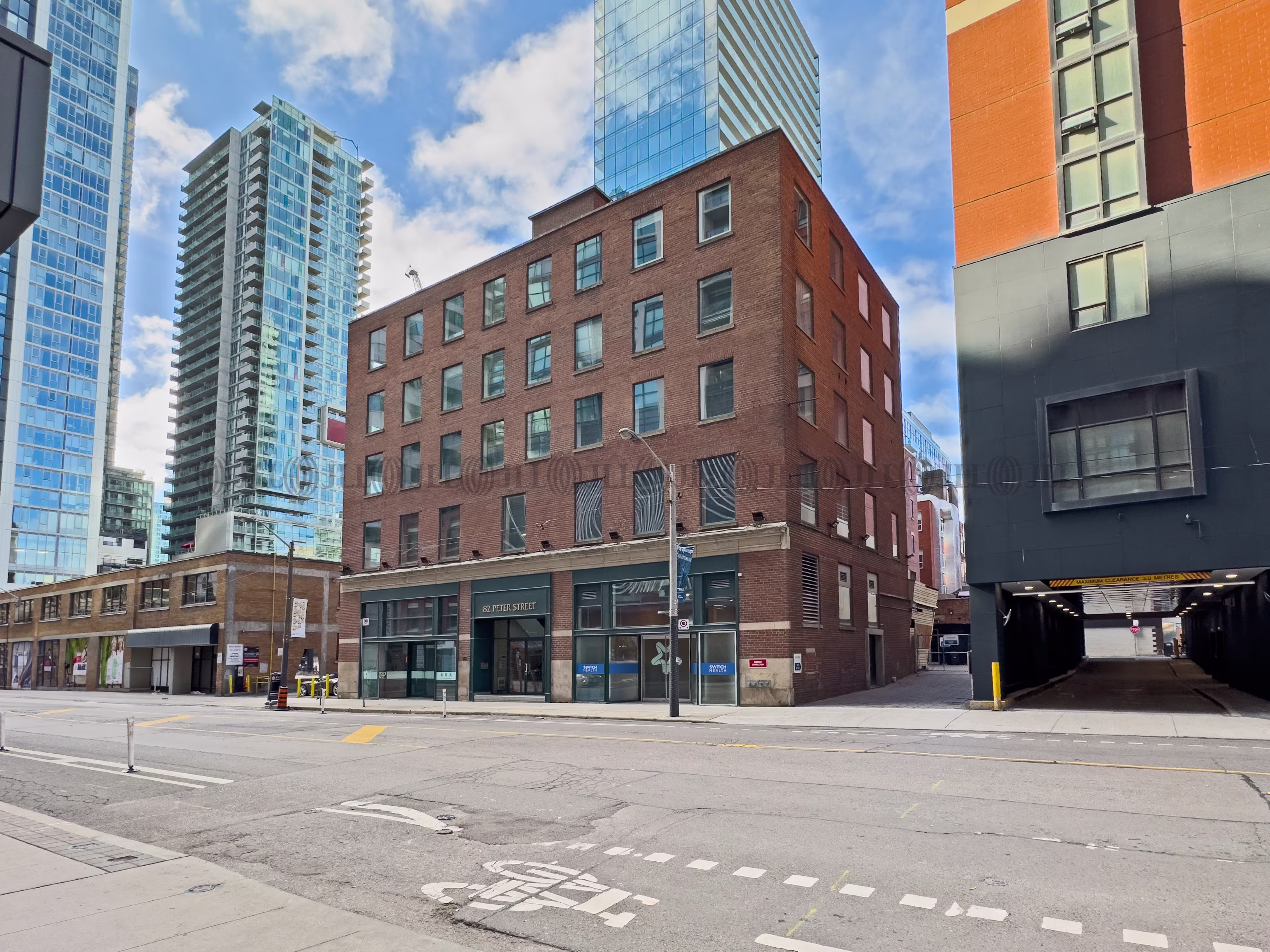 82 Peter Street