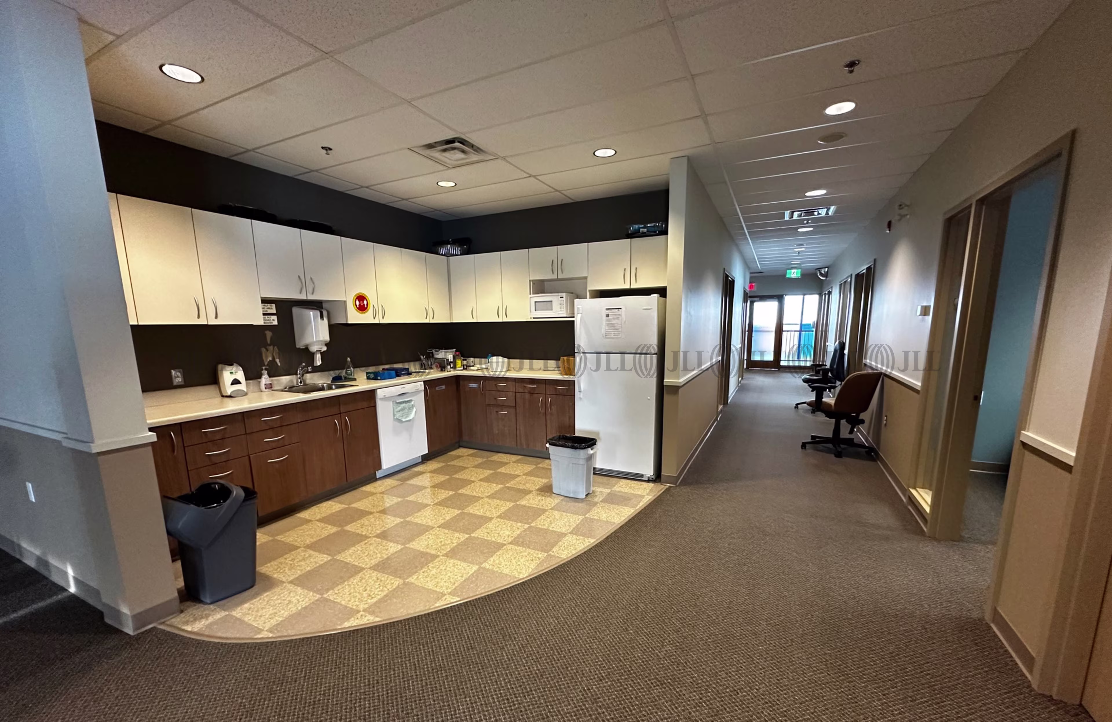 33 Schenk Industrial Road, Sylvan Lake