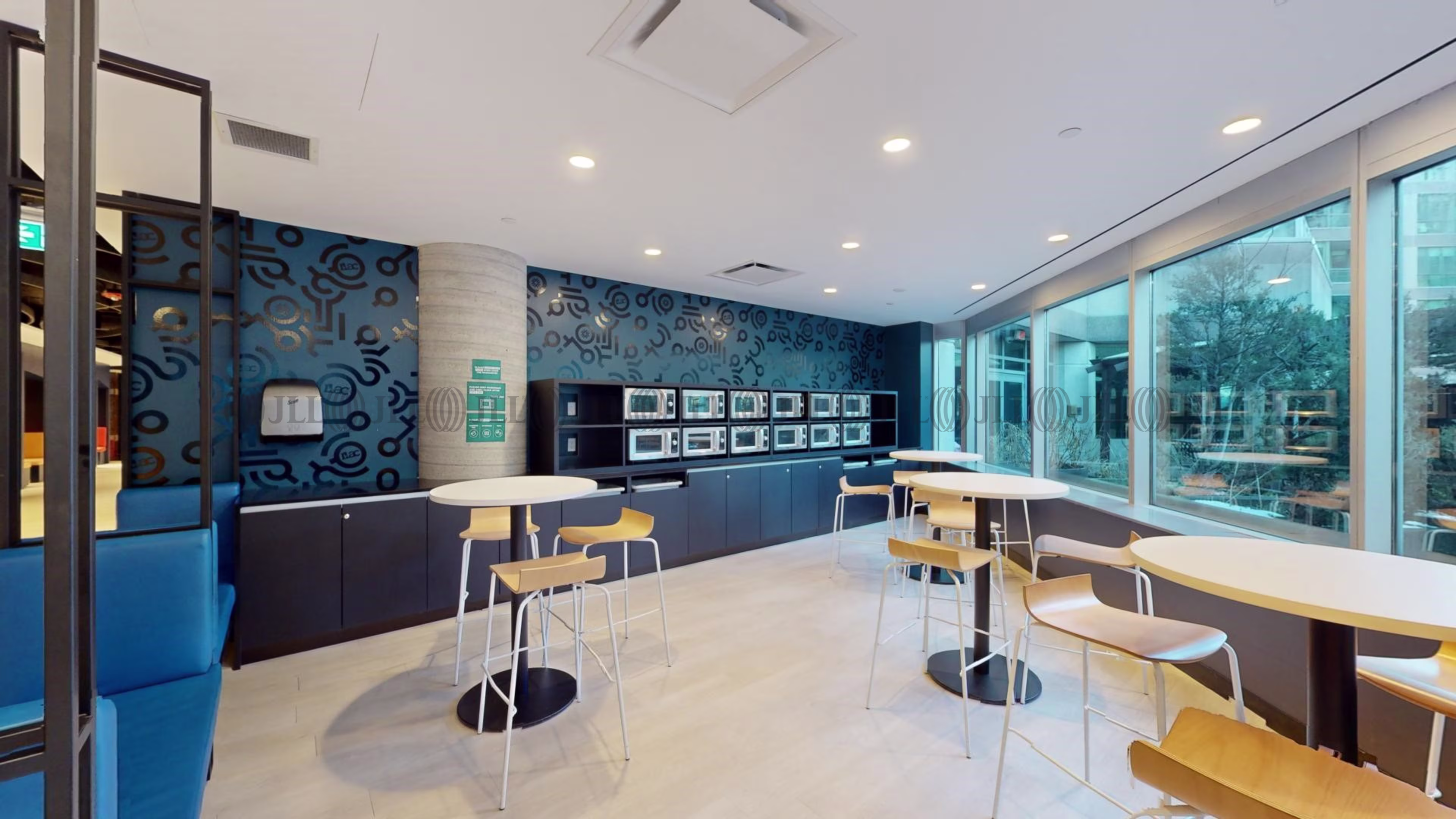 655 Bay Street, Toronto