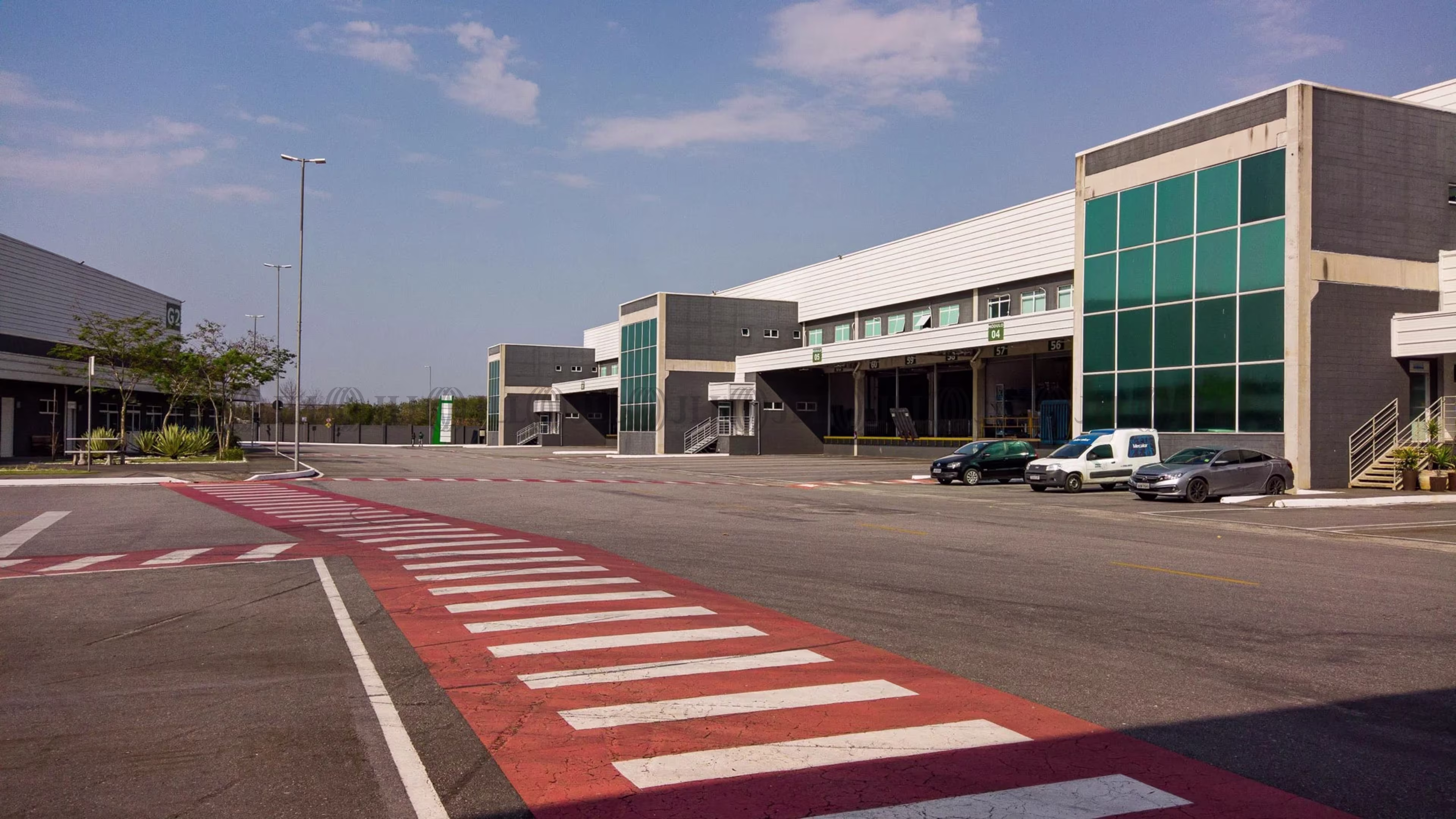 Avenida do Acesso Oeste, 31, Rod. Pres. Dutra, 732 - Jardim Martineli