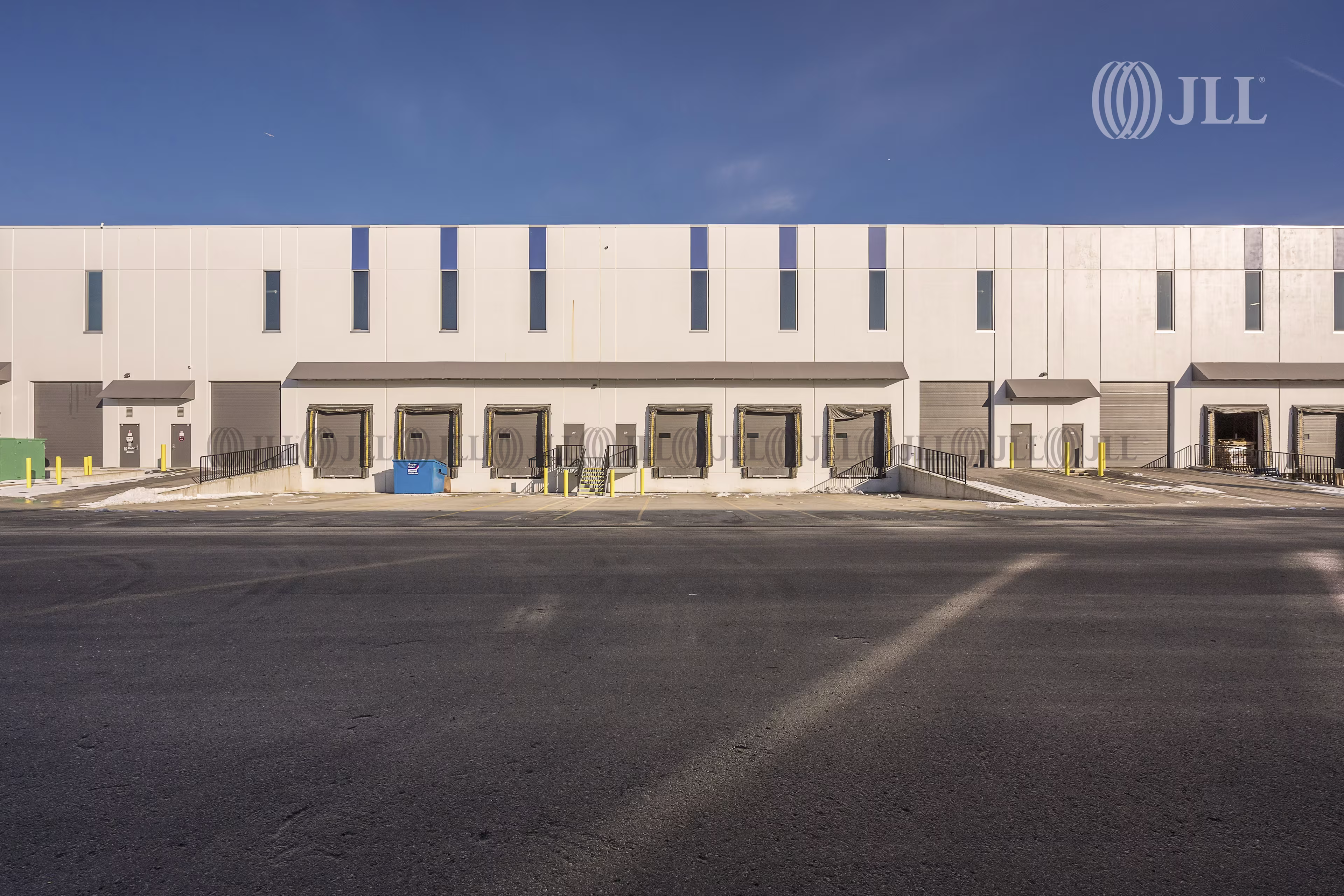 207-209 – 19265 Airport Way