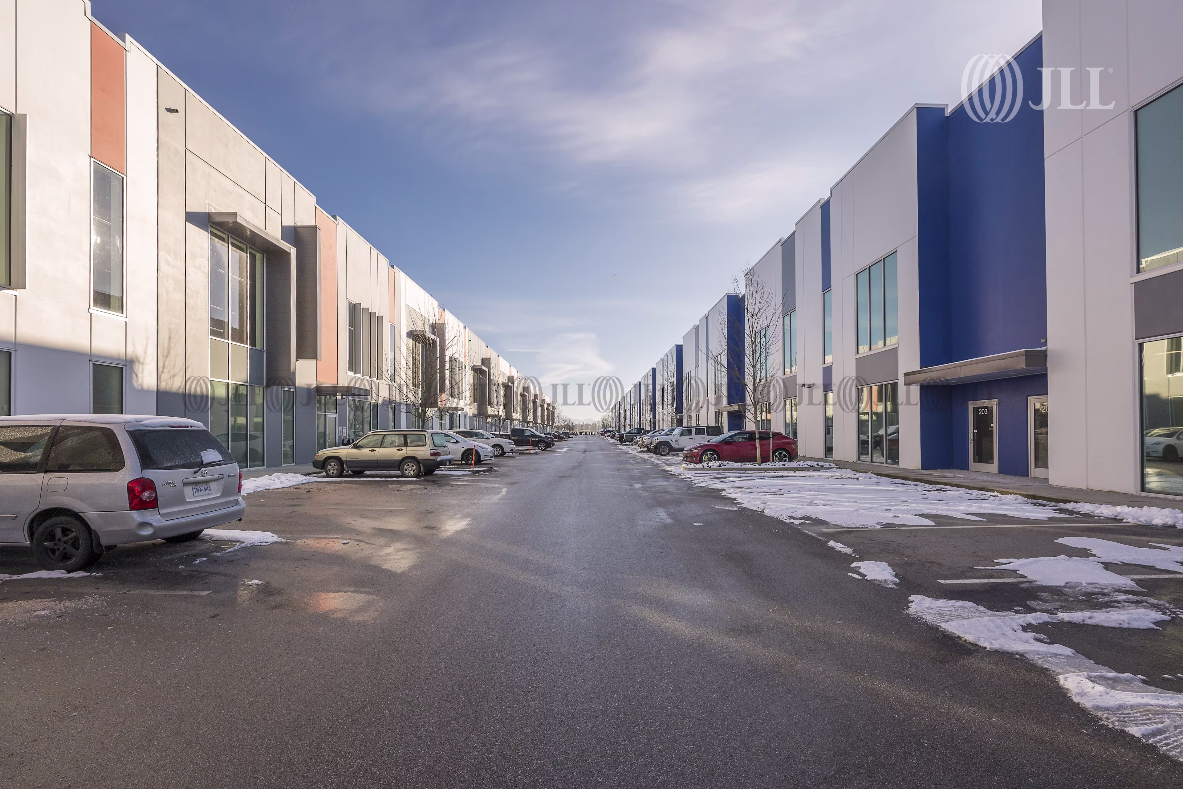 207-209 – 19265 Airport Way