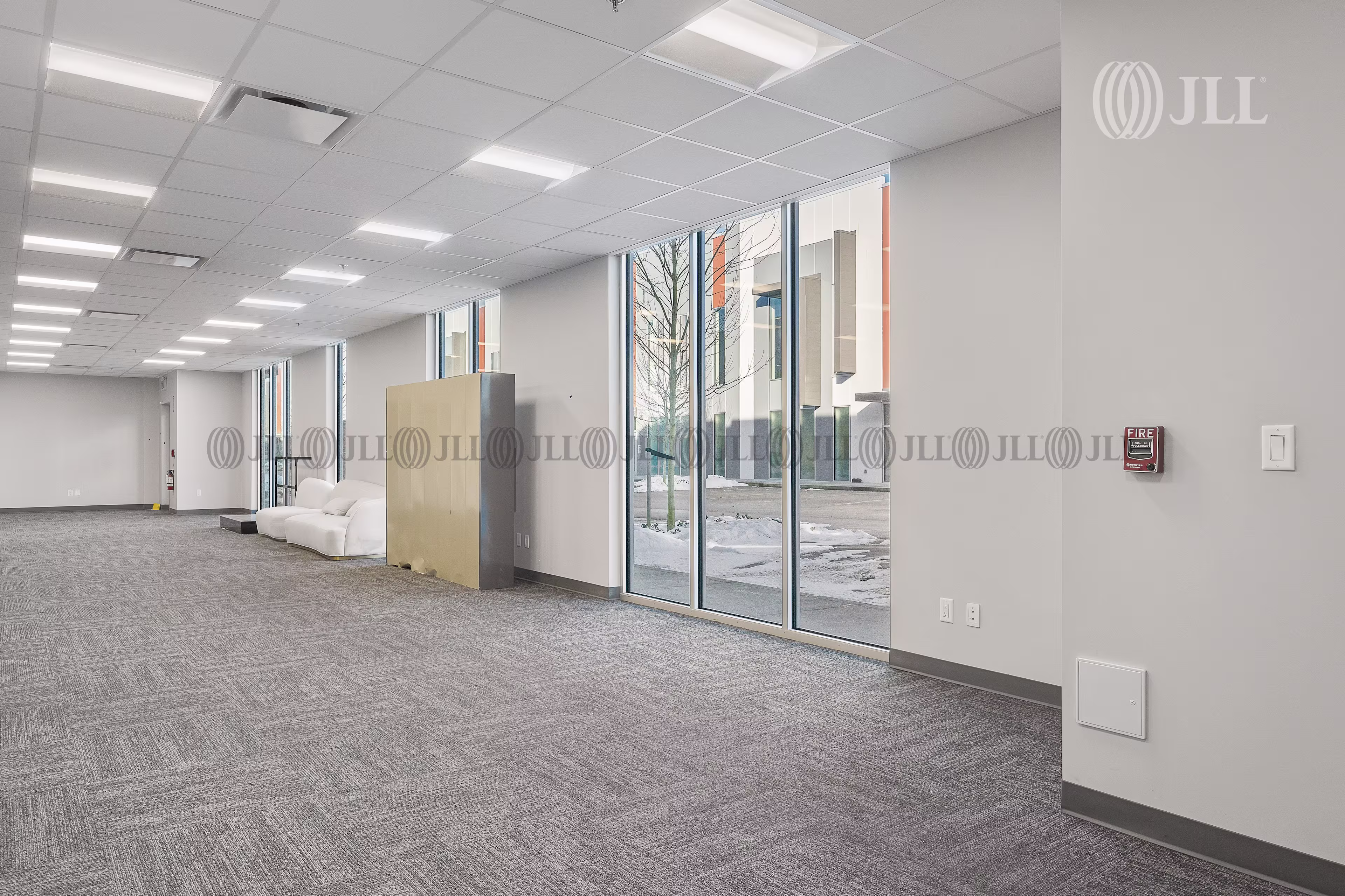 207-209 – 19265 Airport Way