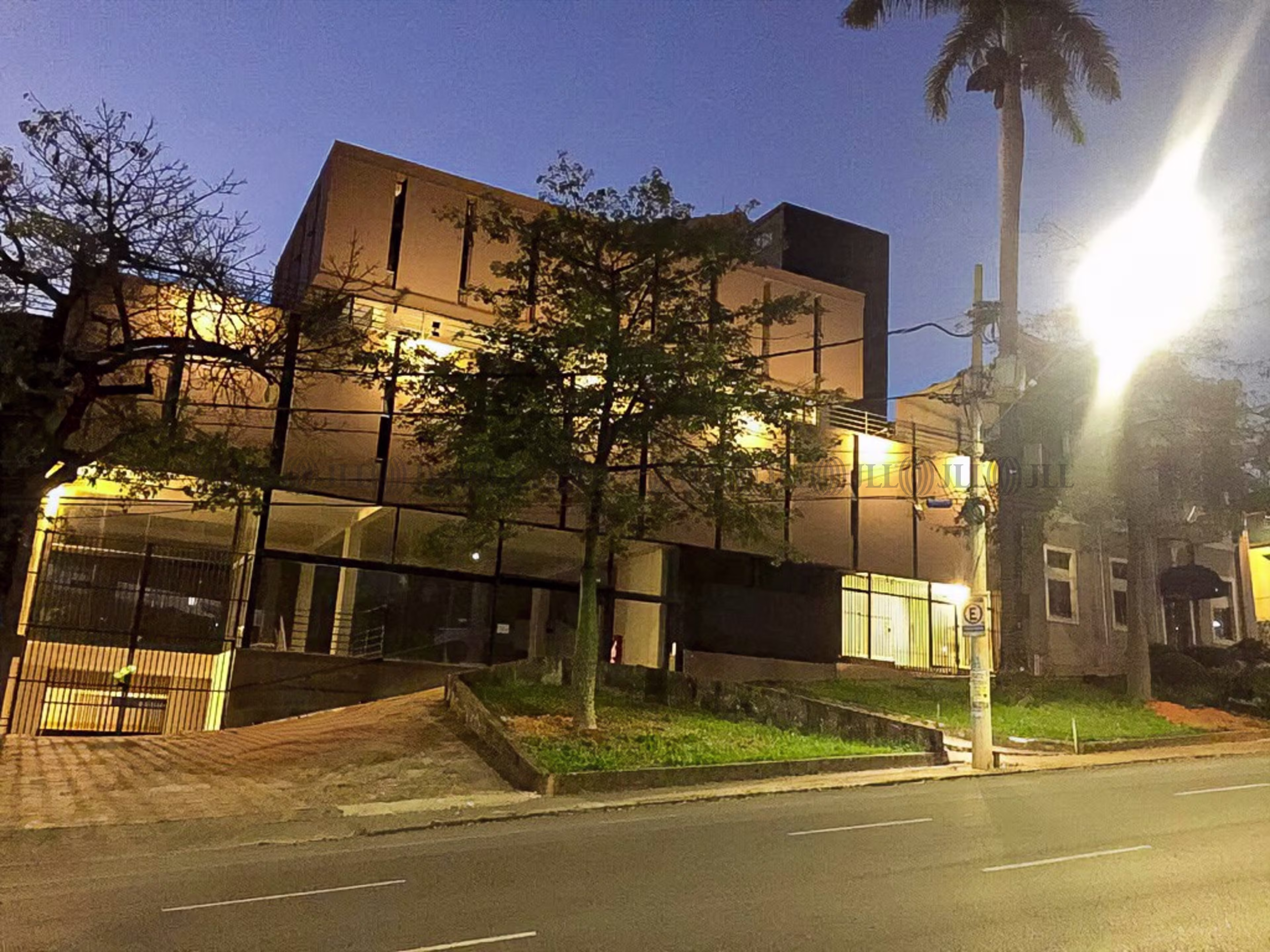 Av. Assis Chateaubriand, 558 - Floresta