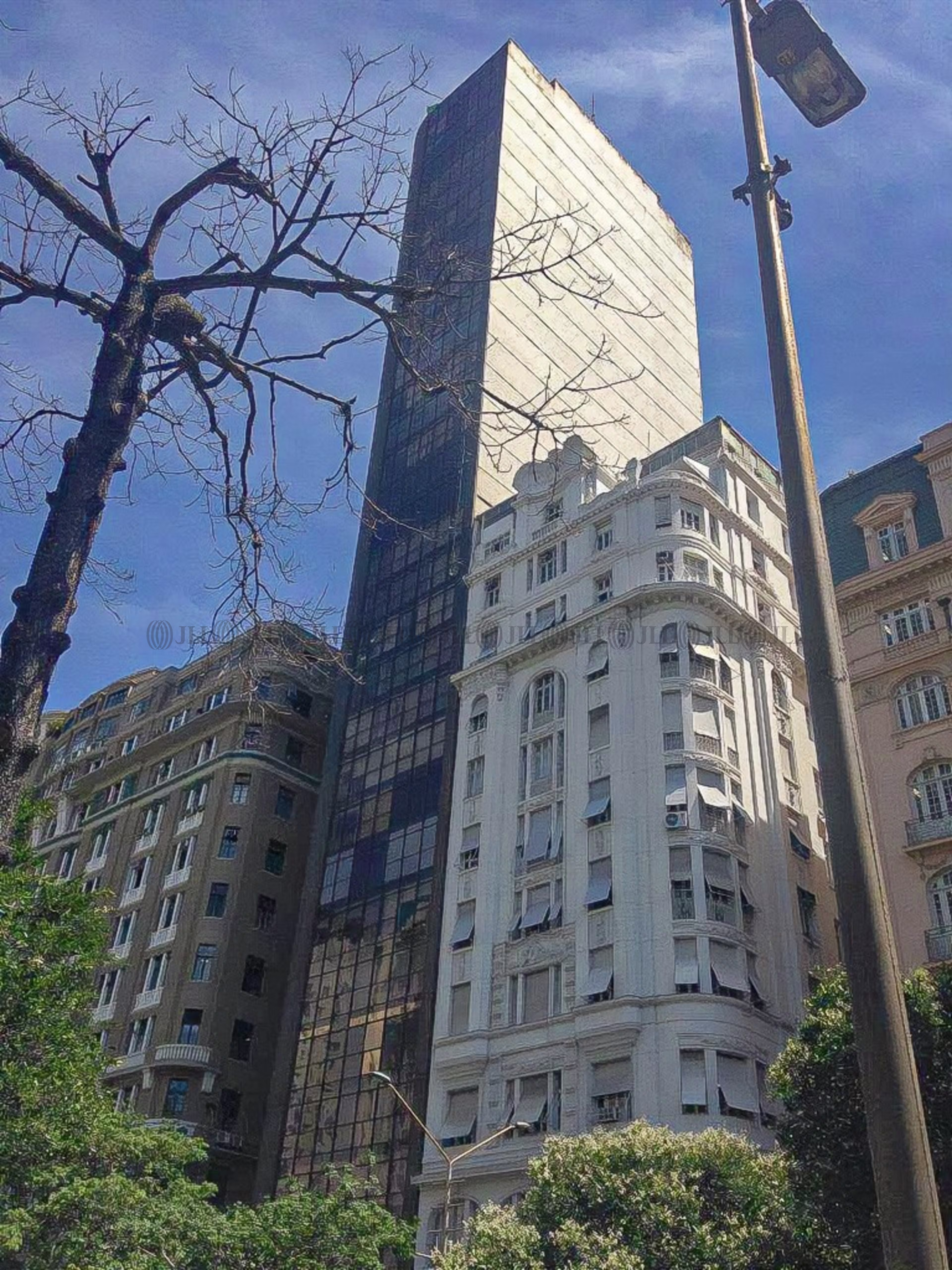 Praça Floriano, 19 - Centro