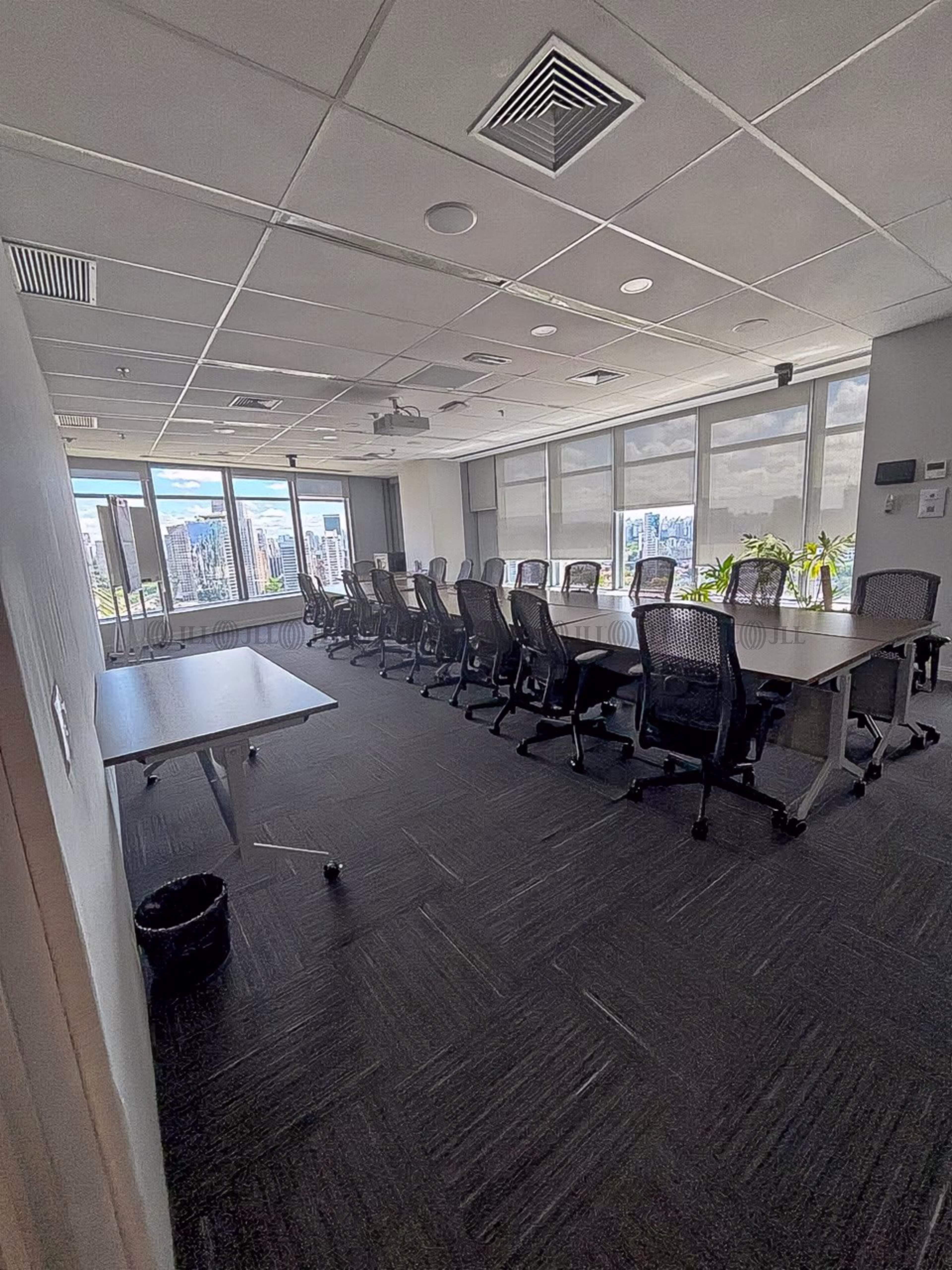 Av. Chucri Zaidan, 296 - Vila Cordeiro