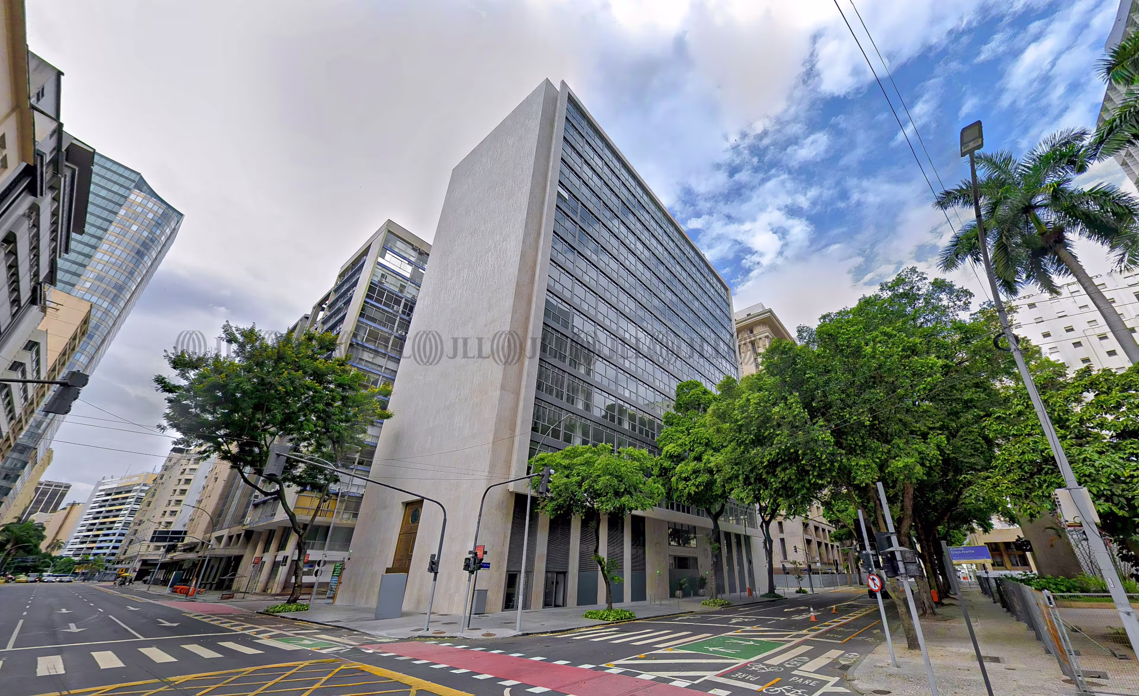 R. Araújo Porto Alegre, 36 - Centro