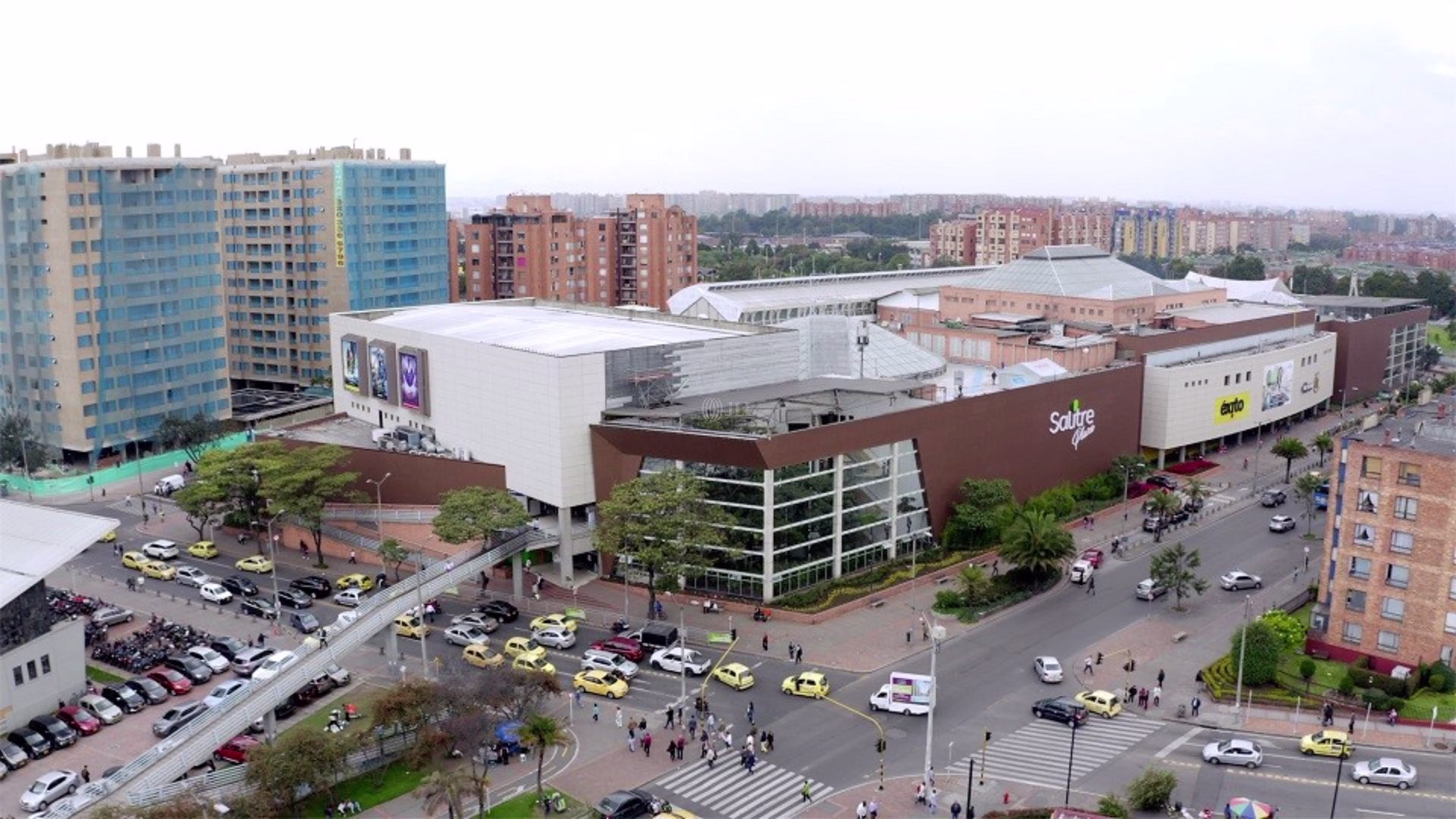 Centro Comercial Salitre Plaza