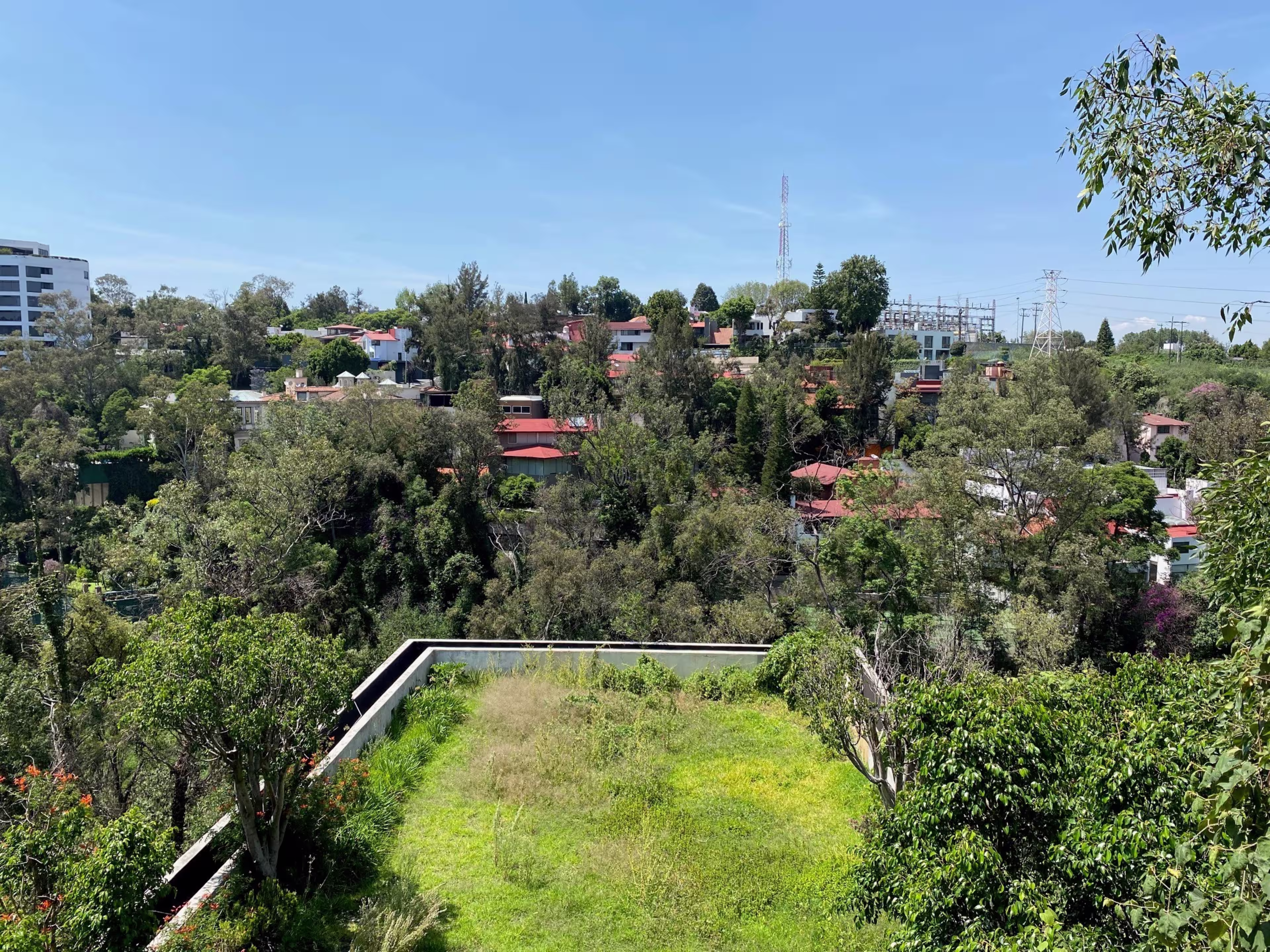 Paseo de Lomas Altas 252