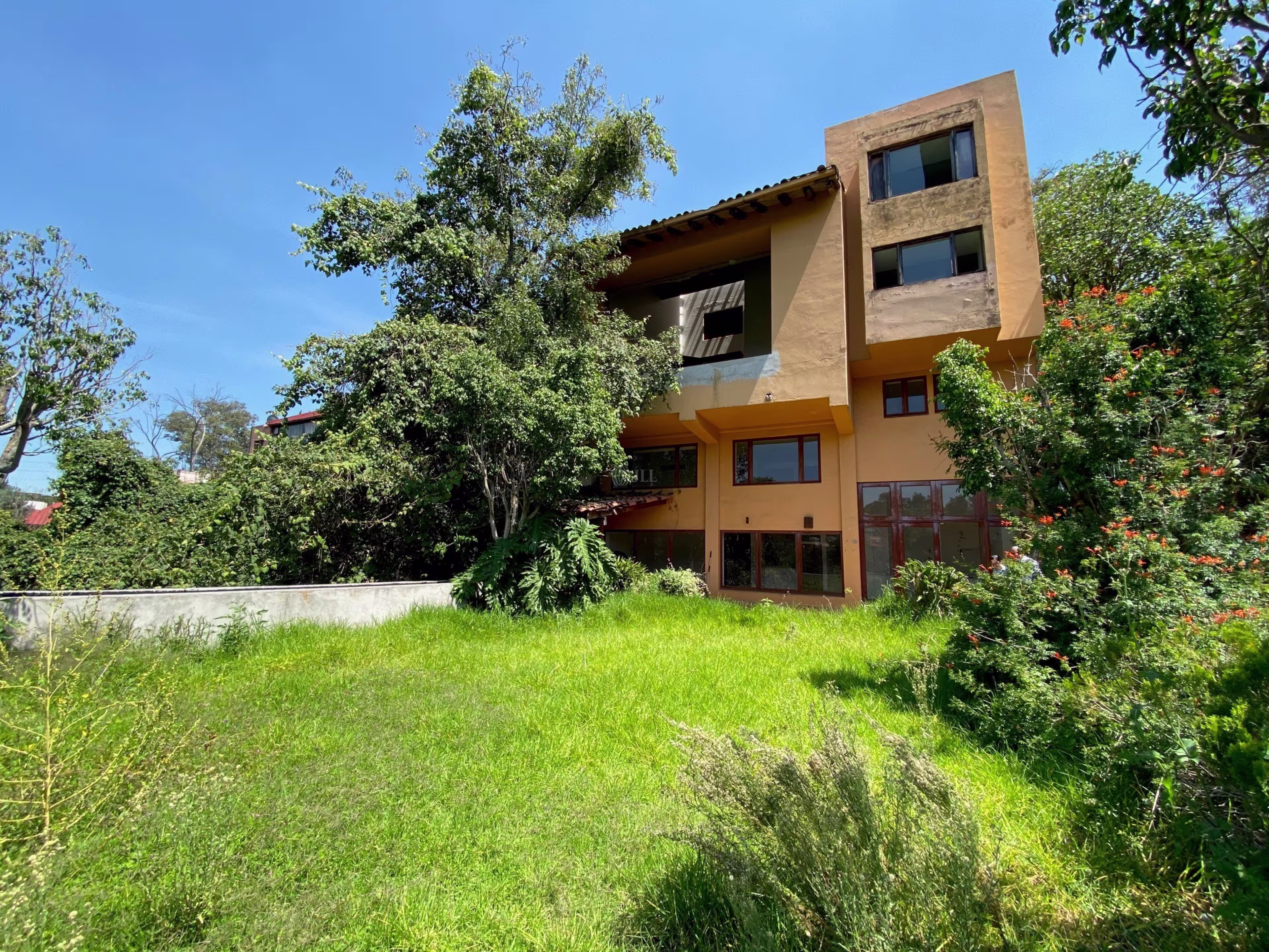 Paseo de Lomas Altas 252