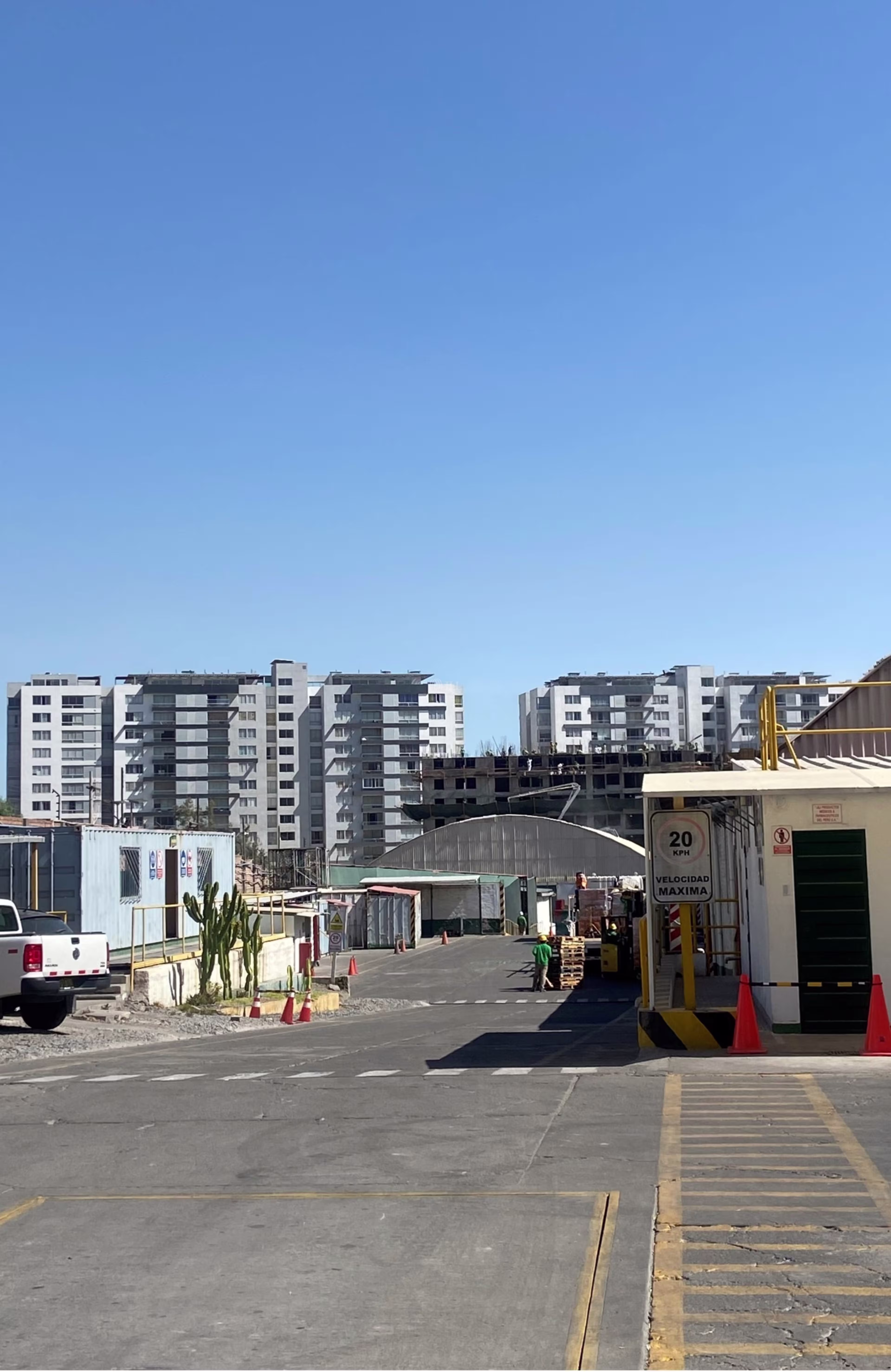 Avenida Pizarro 113, José Luis Bustamante y Rivero, Perú