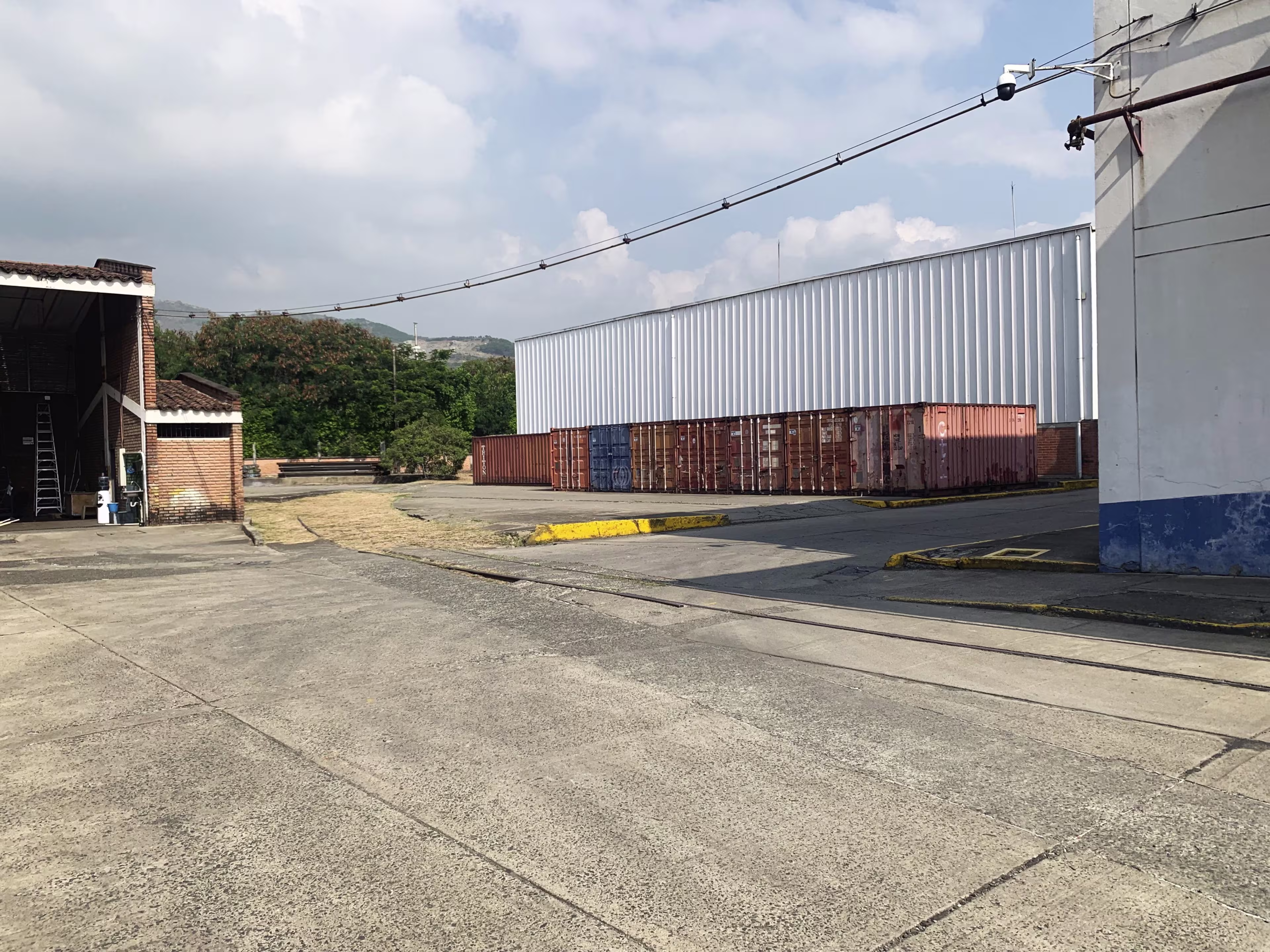Zona industrial de Yumbo sector Acopi, cerca al Puerto de Buenaventura