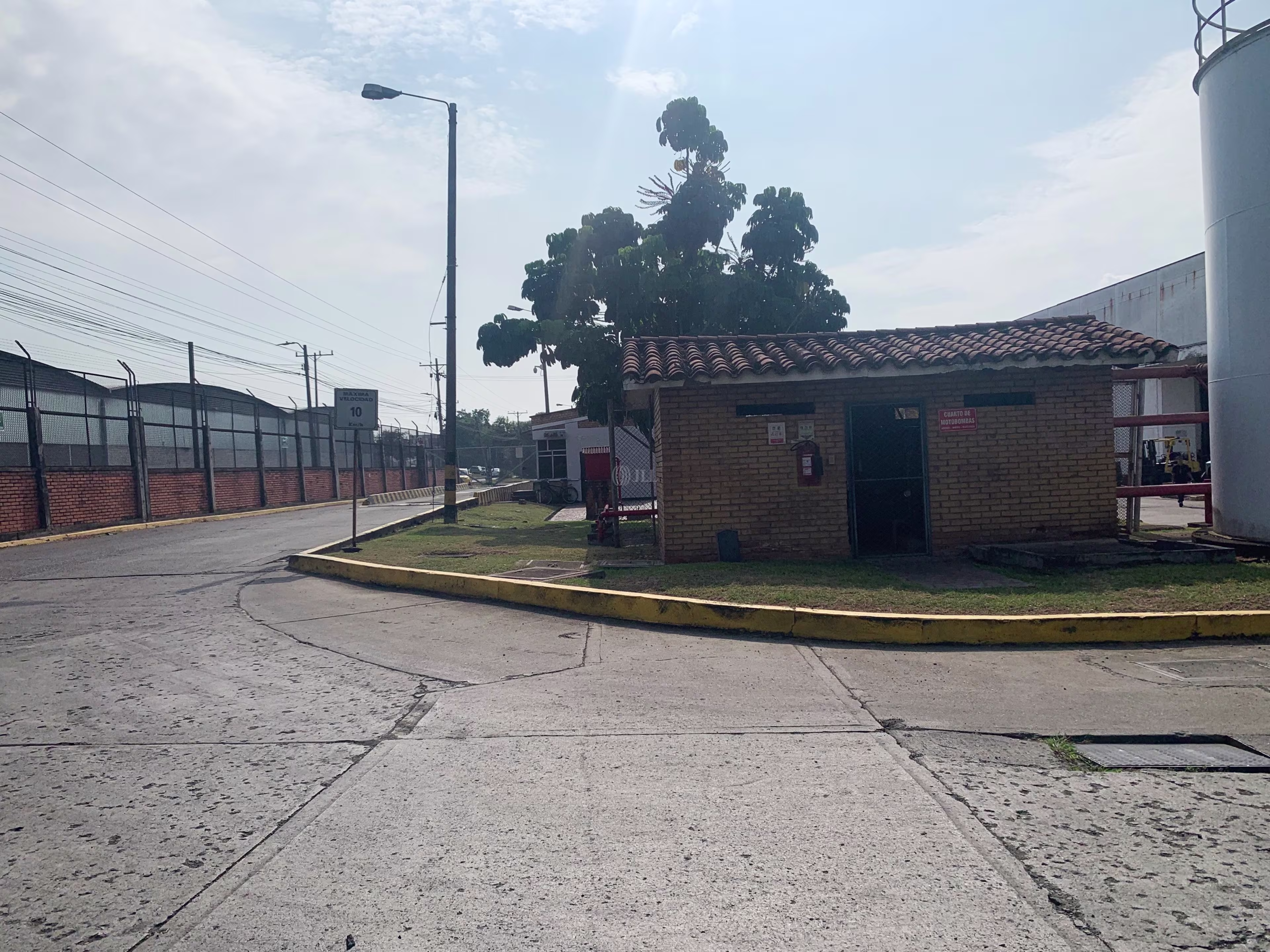 Zona industrial de Yumbo sector Acopi, cerca al Puerto de Buenaventura