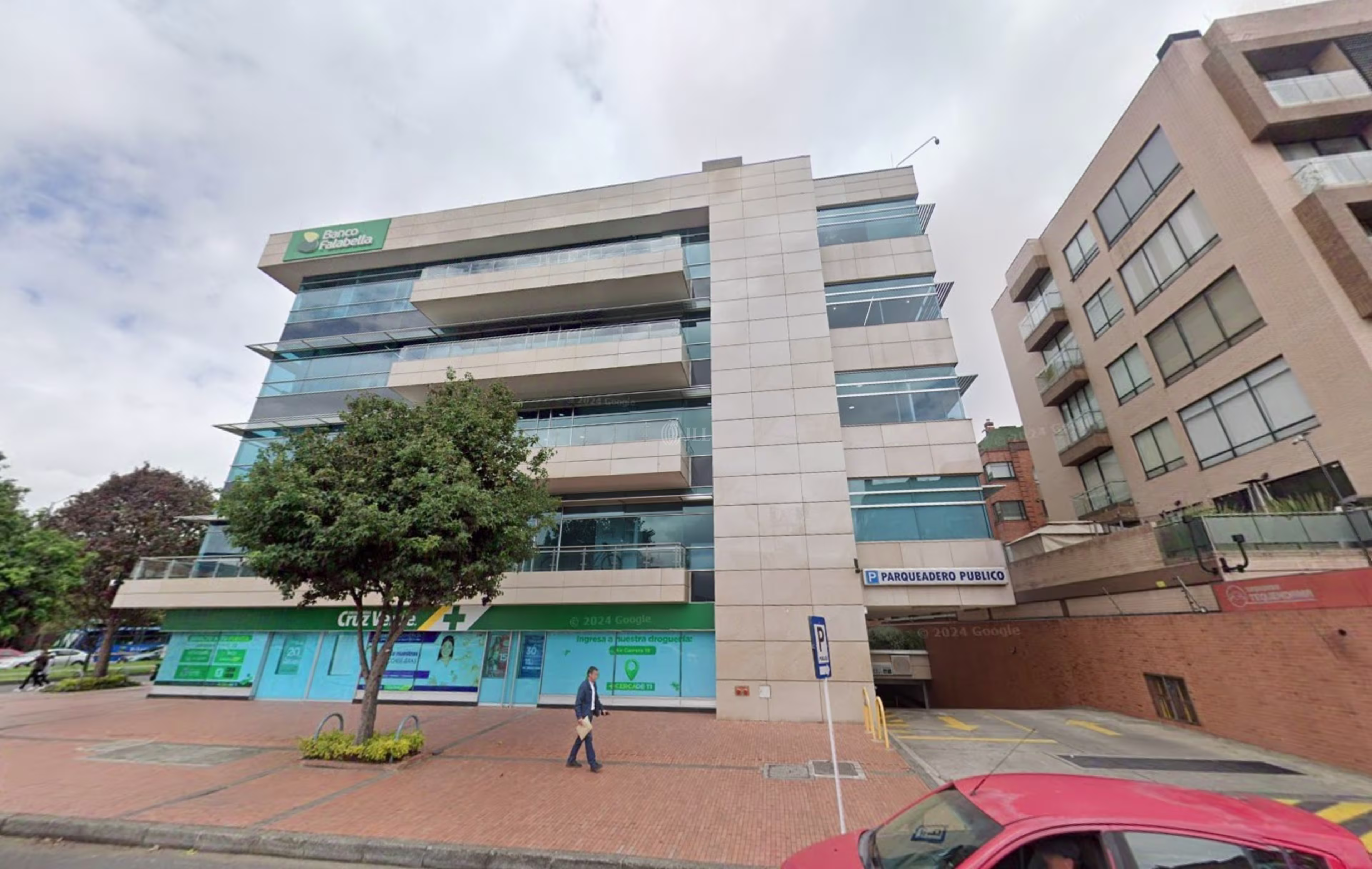 Av. Cra 19 #120-71