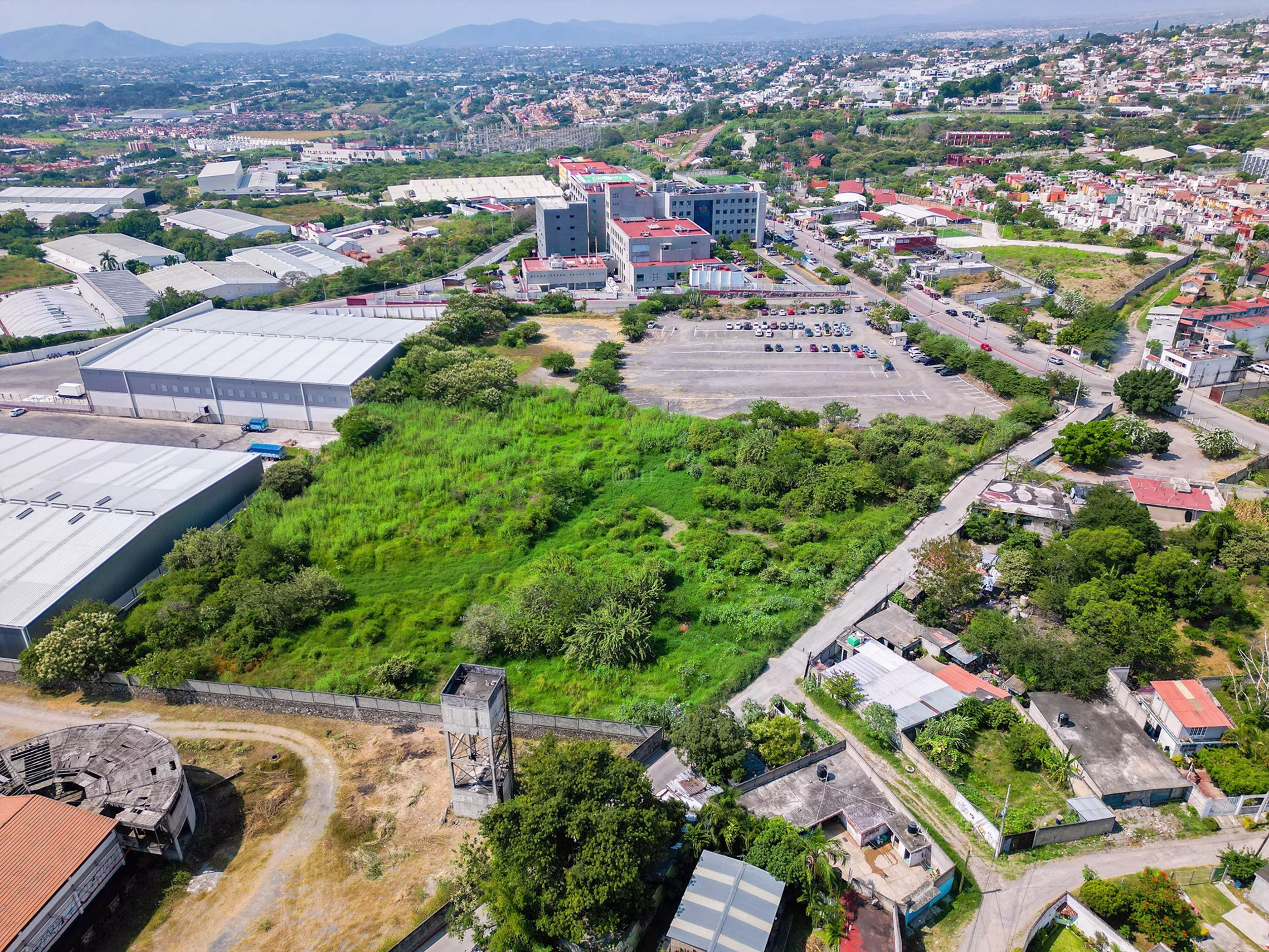 Av. Universidad S/N. Col. Palo Escrito, Emiliano Zapata, C.P. 62765
