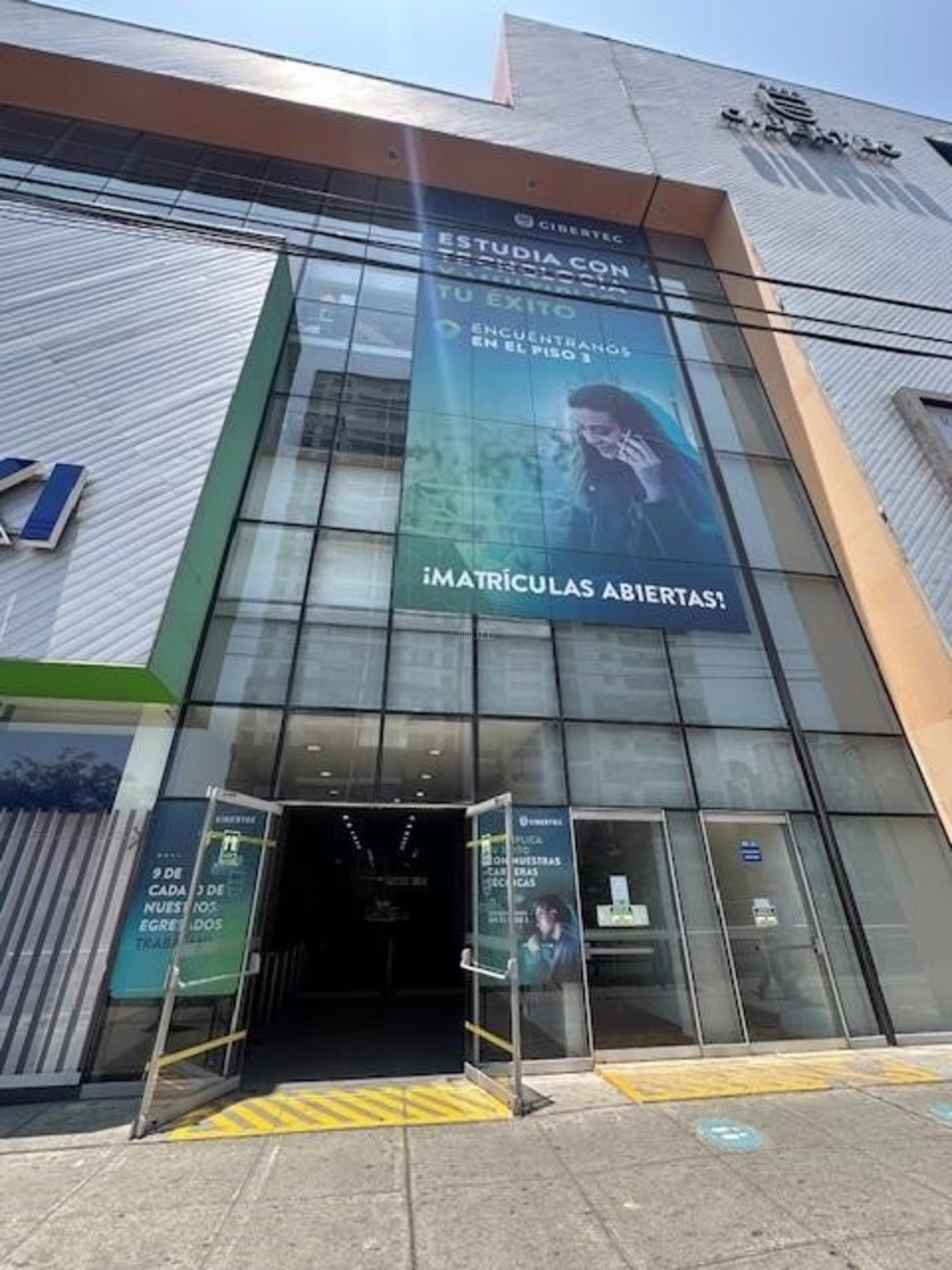 Av. Brasil 702, Breña 15083