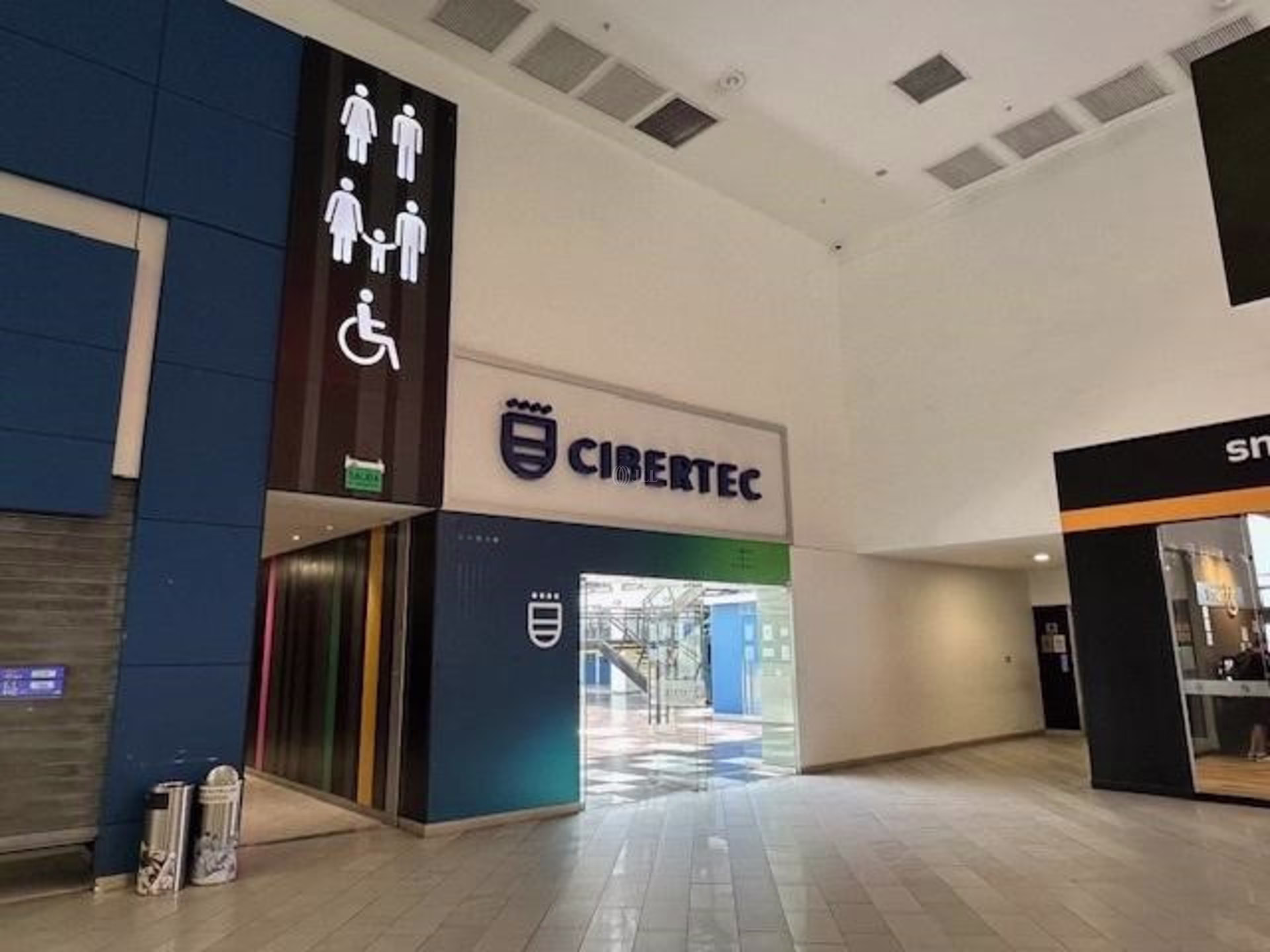 Av. Brasil 702, Breña 15083