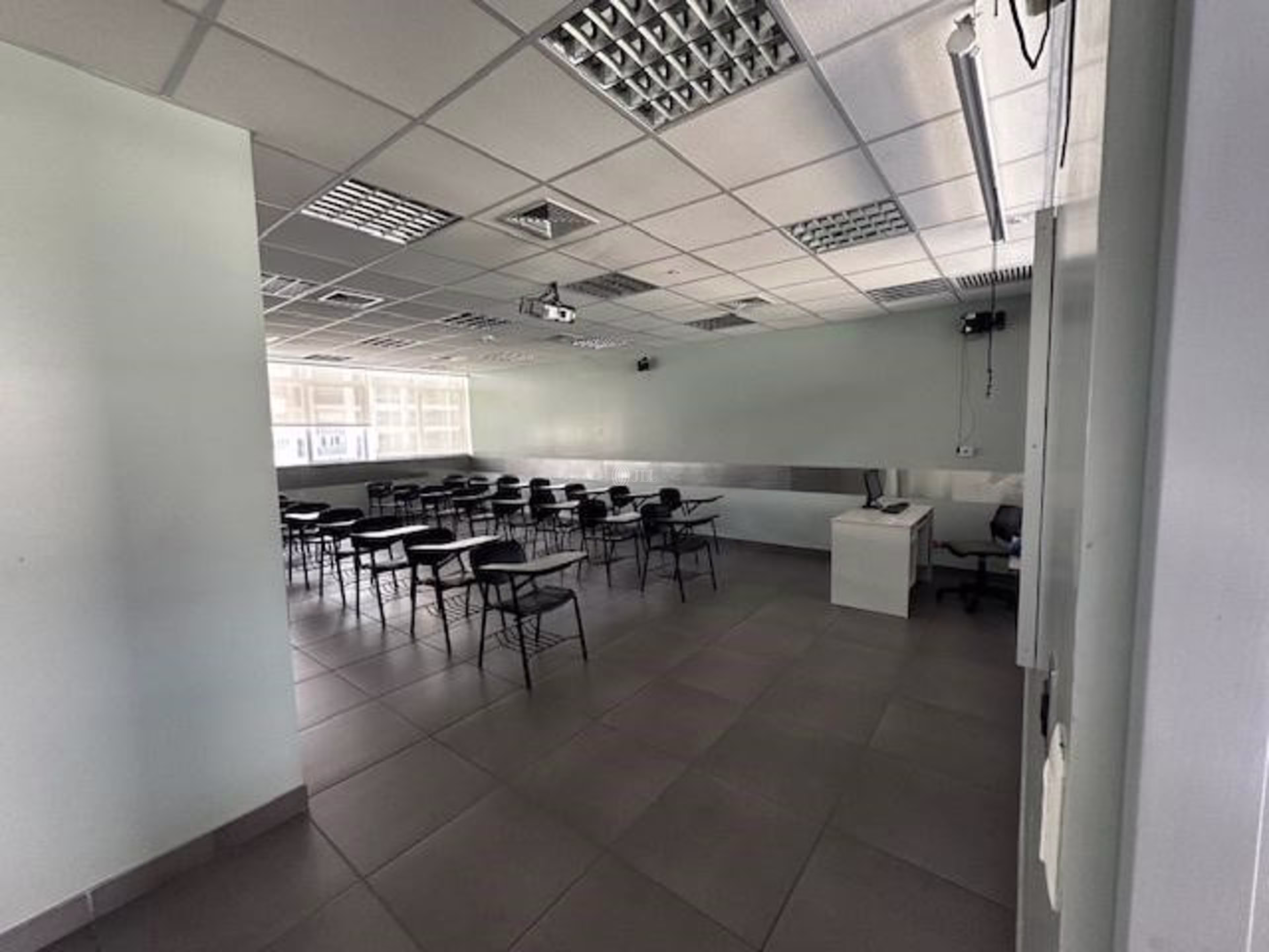 Av. Brasil 702, Breña 15083