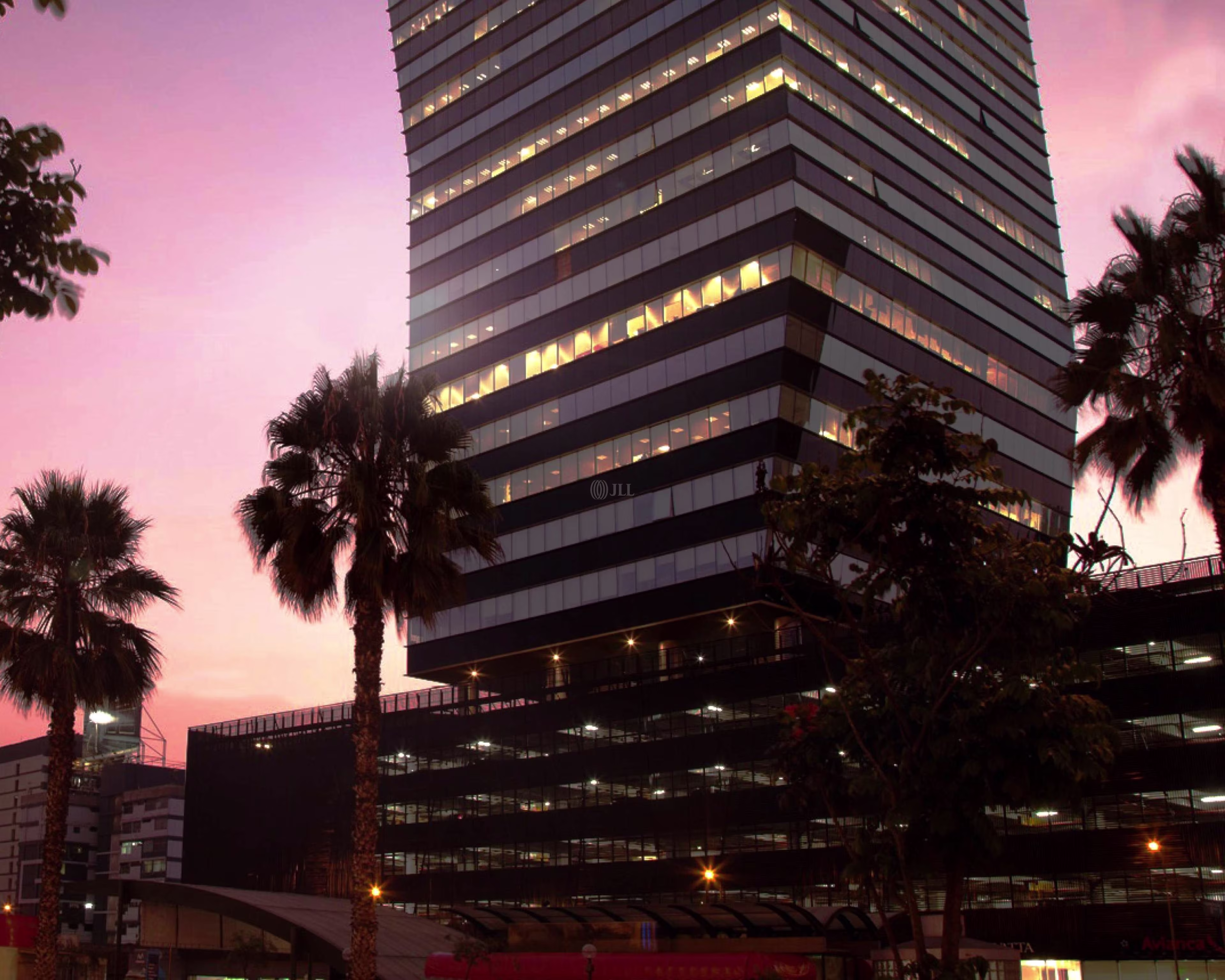 Av. Dionisio Derteano 150, San Isidro