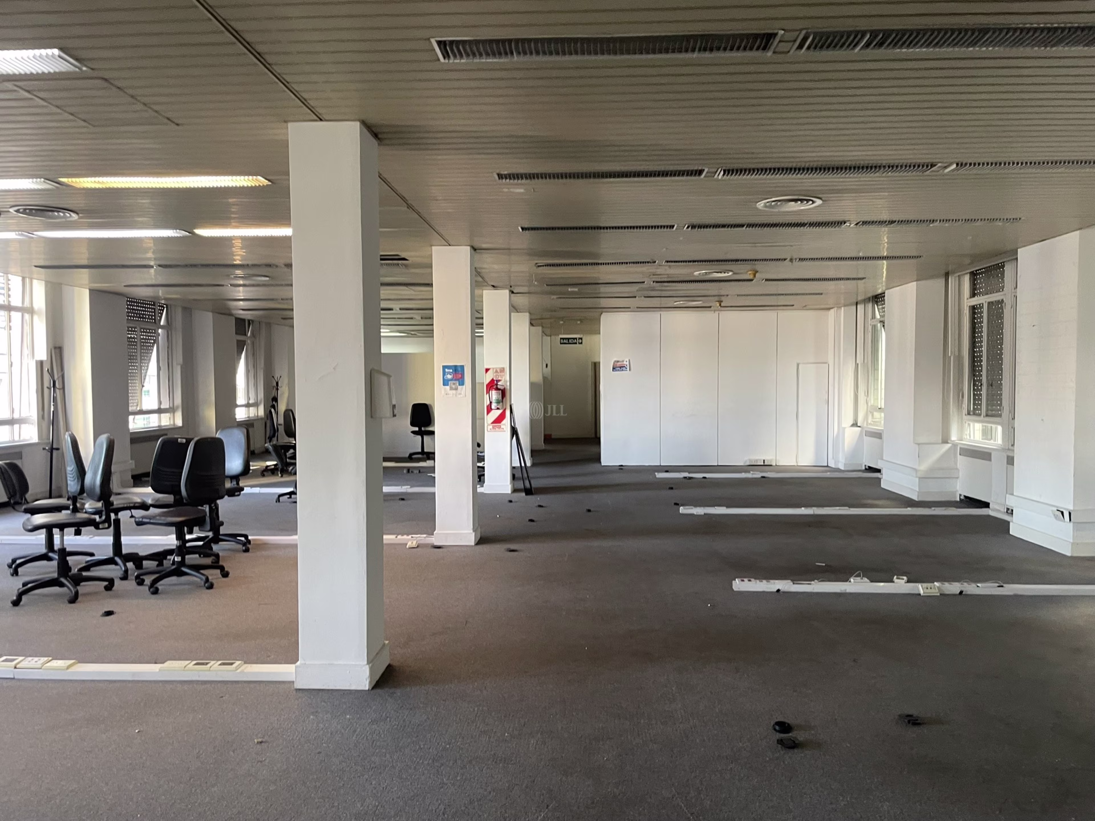 Av. Pres. Roque Saénz Peña 788