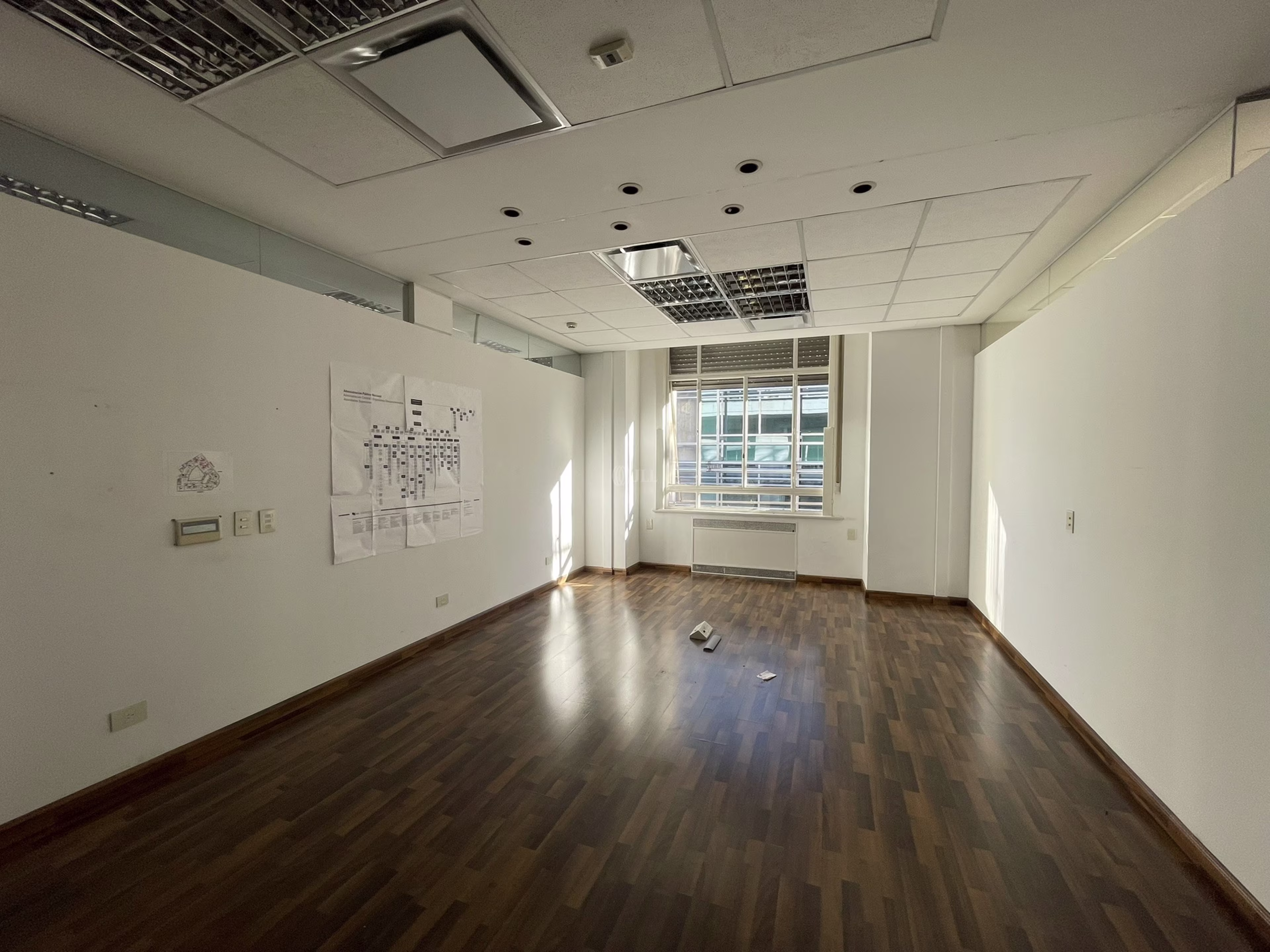 Av. Pres. Roque Saénz Peña 788