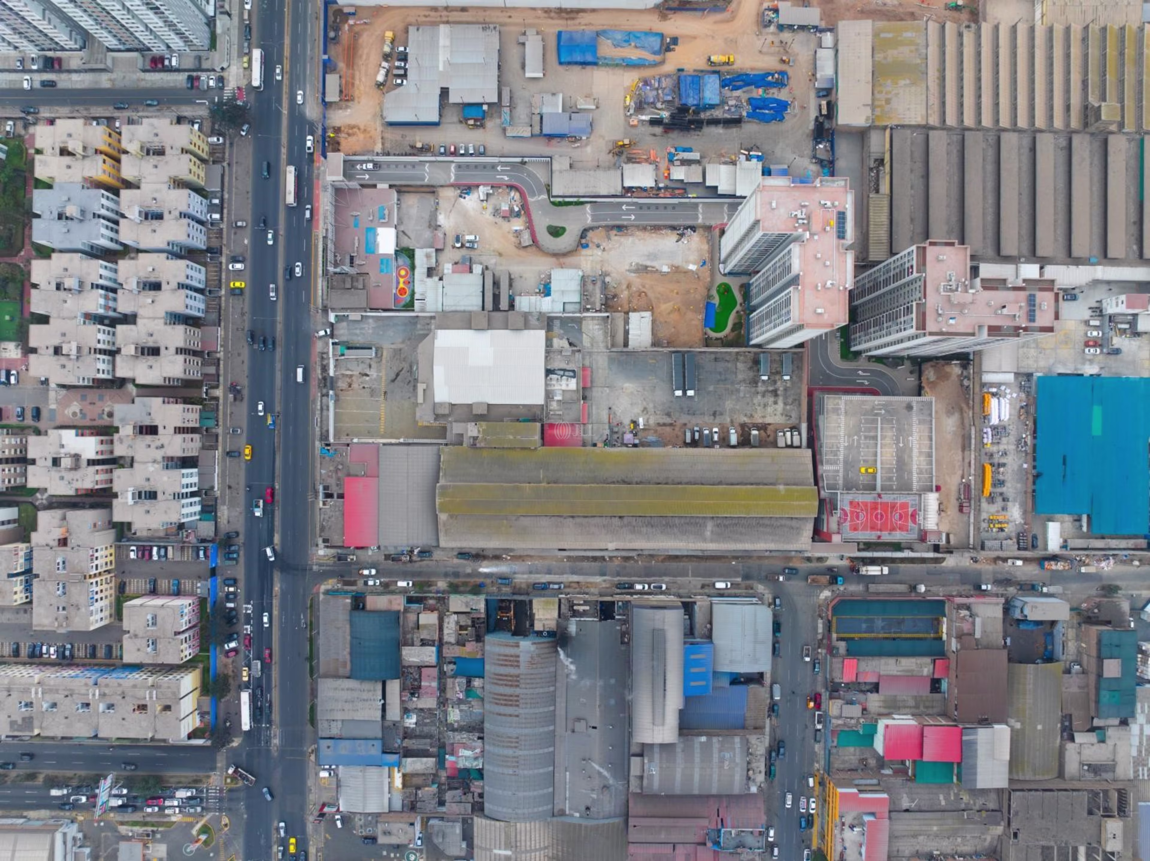 Av. Oscar Benavides N° 1050 - 1052, Cercado de Lima